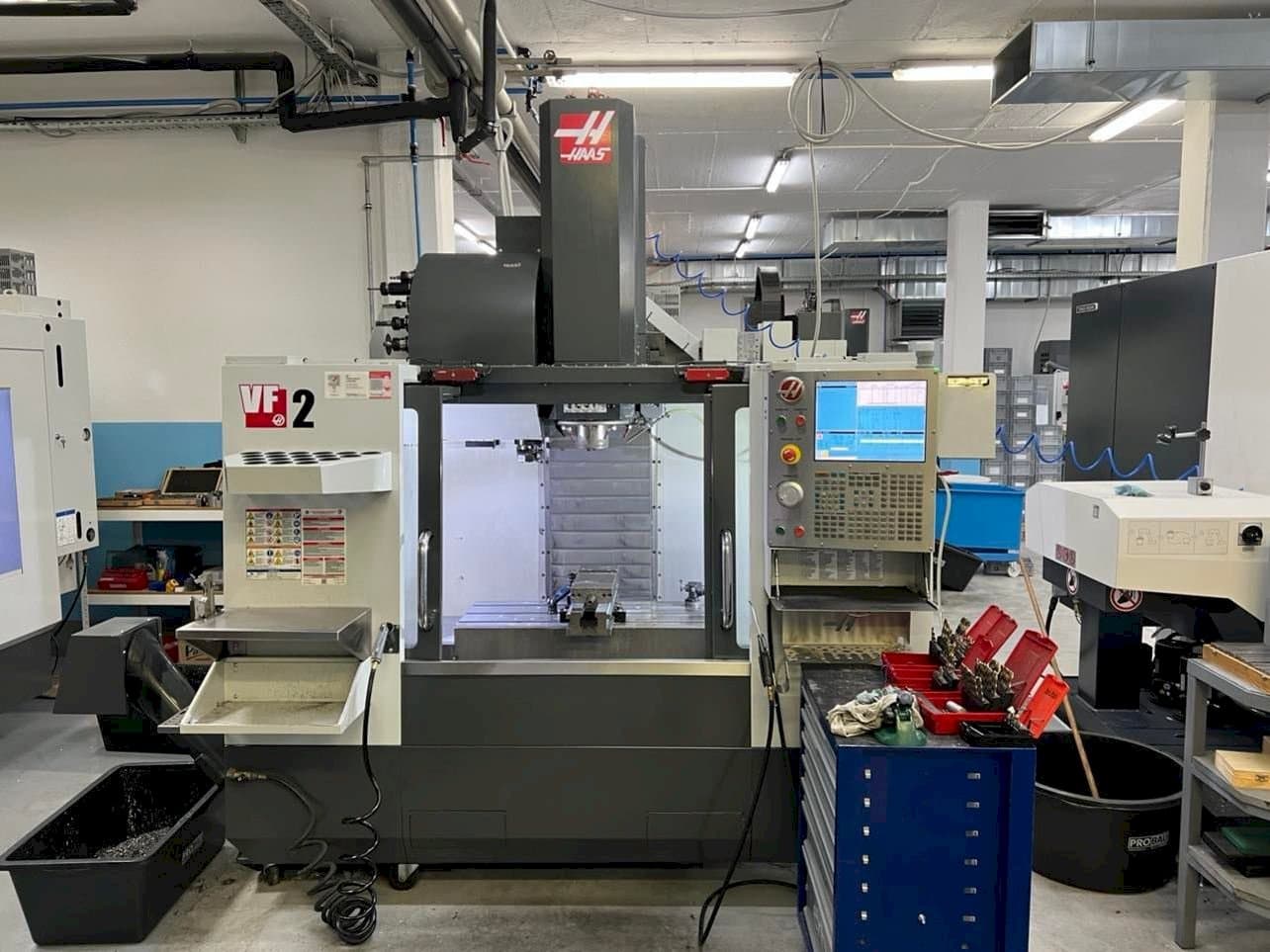 Makine  HAAS VF-2 - Önden görünüm