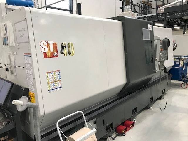 Makine  HAAS ST40 - Önden görünüm