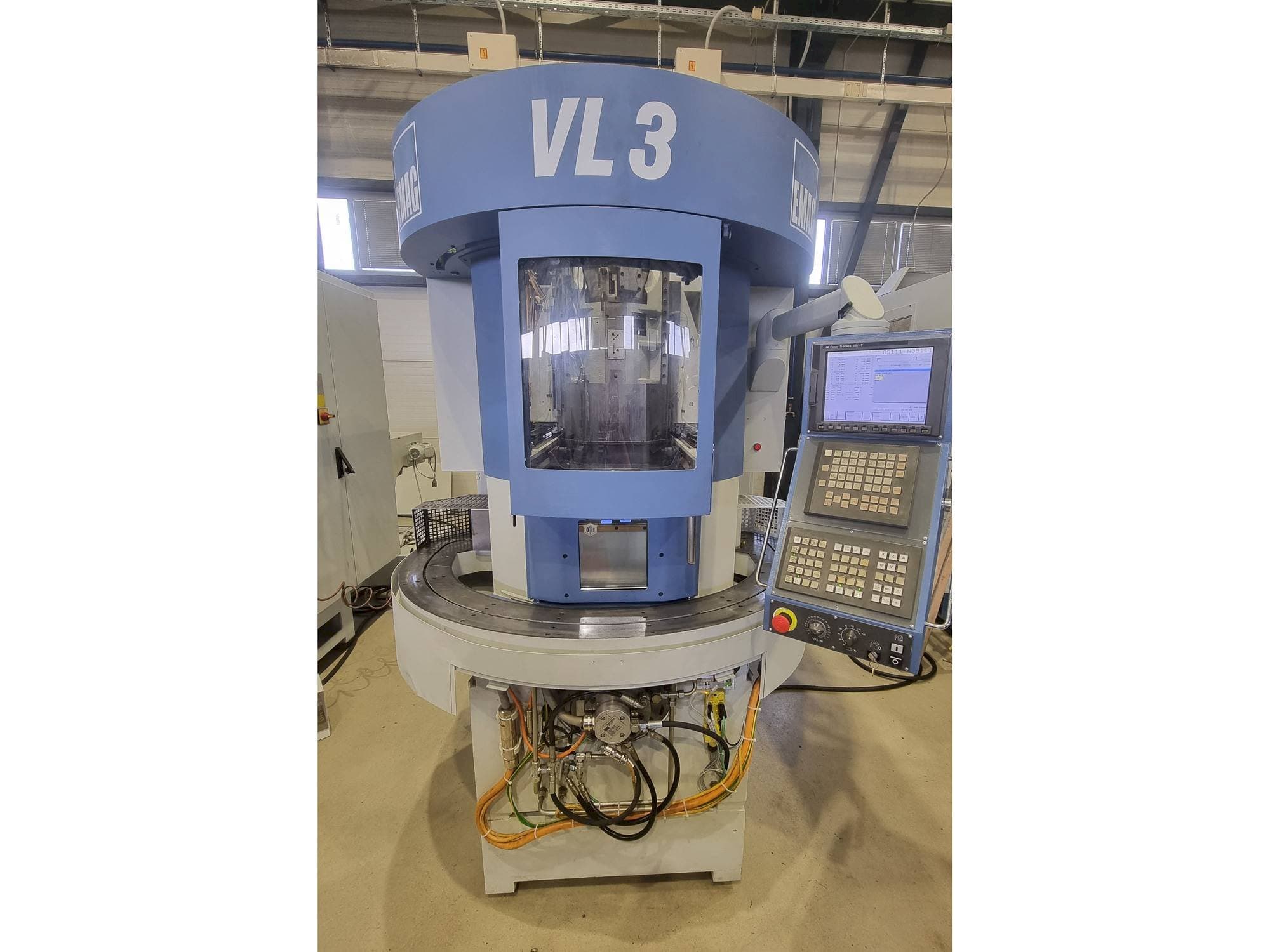 Makine  EMAG VL3 - Önden görünüm