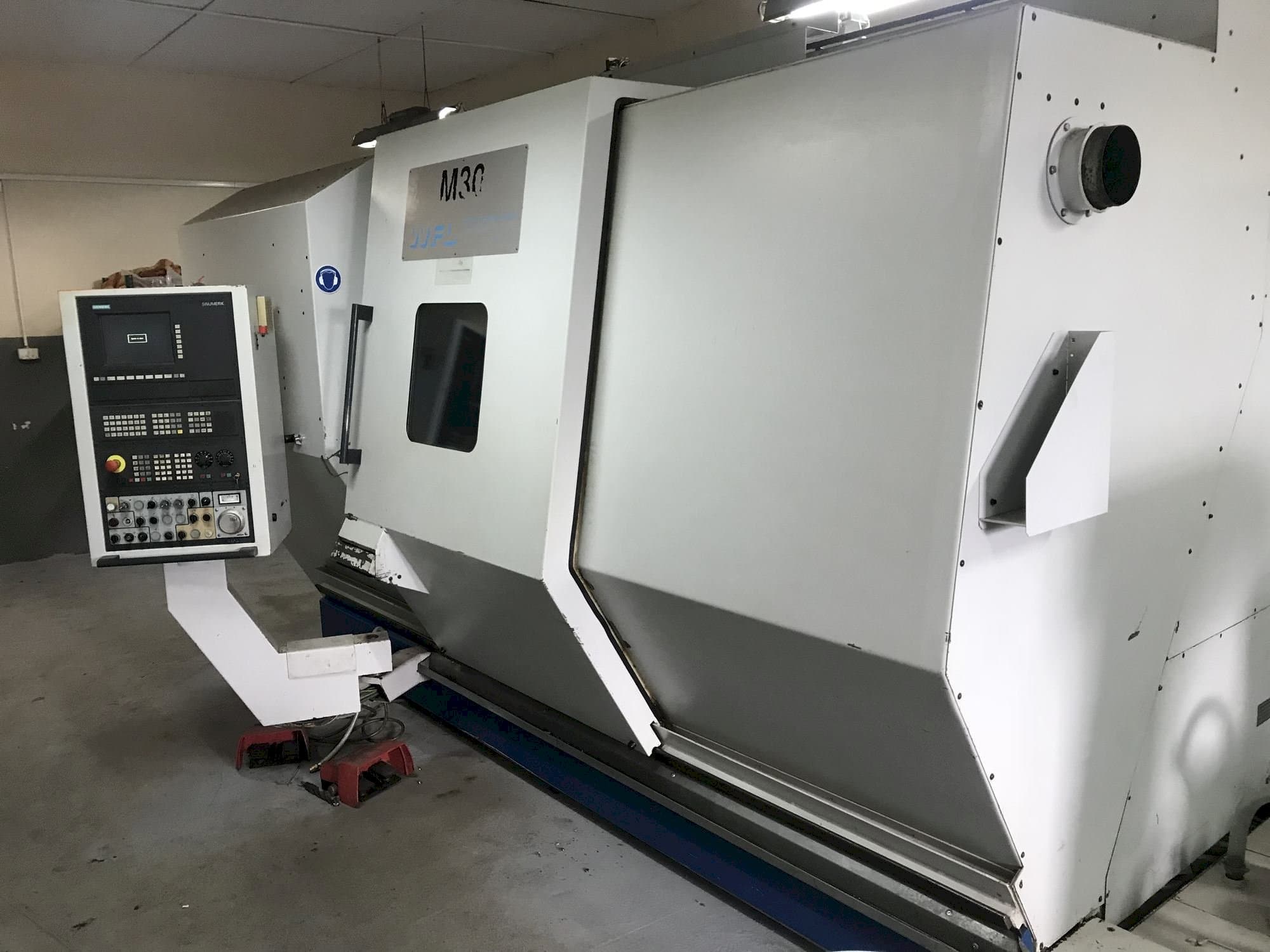 Makine  WFL  M30 - Önden görünüm