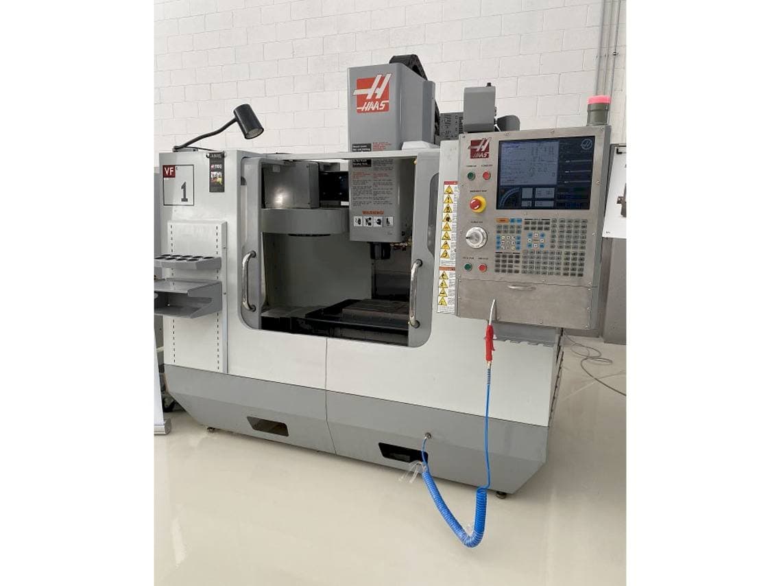 Makine  HAAS VF-1 - Önden görünüm