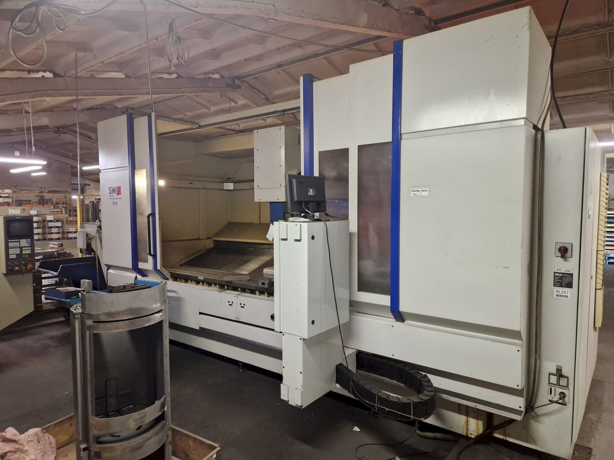 Makine  SW BA 25 - Önden görünüm