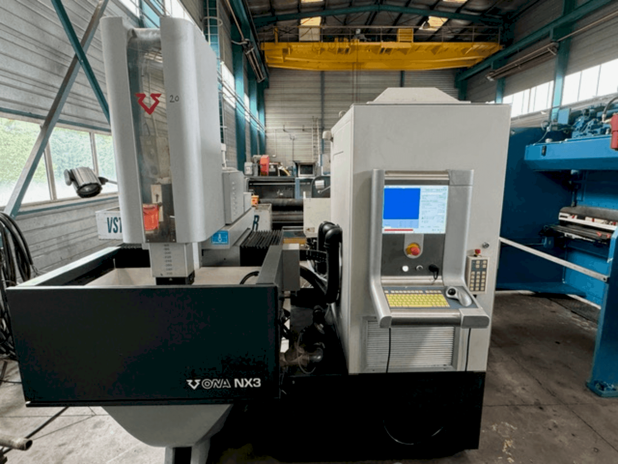 Makine  ONA NX3 - Önden görünüm