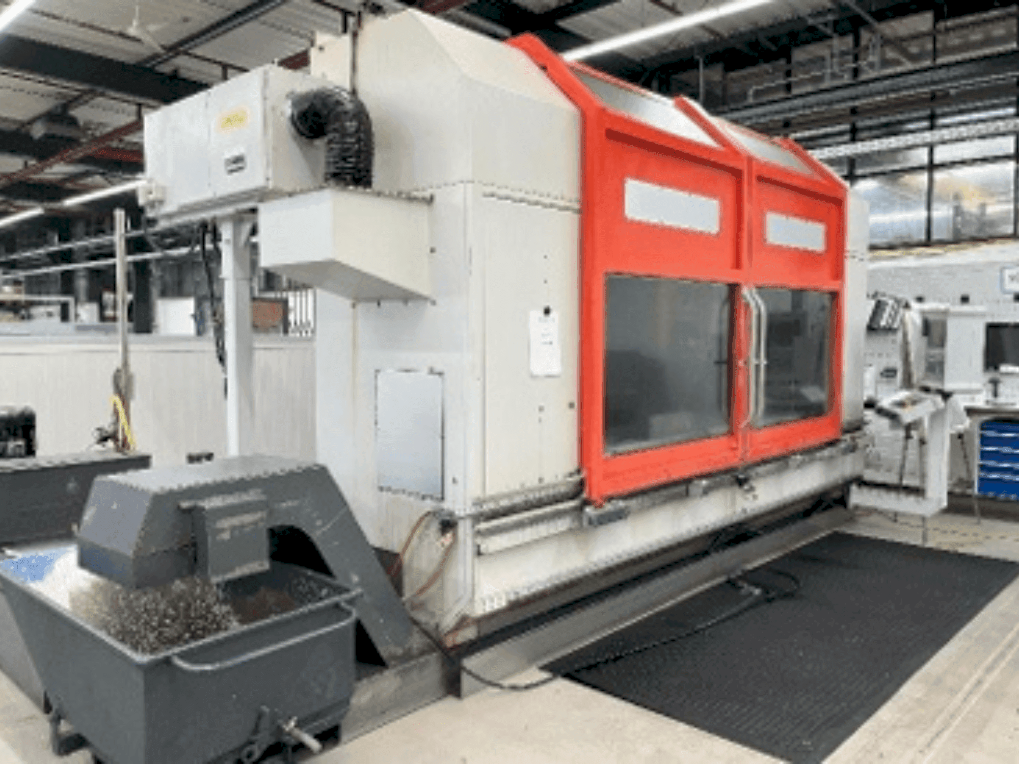 Makine  Matec 30L - Önden görünüm