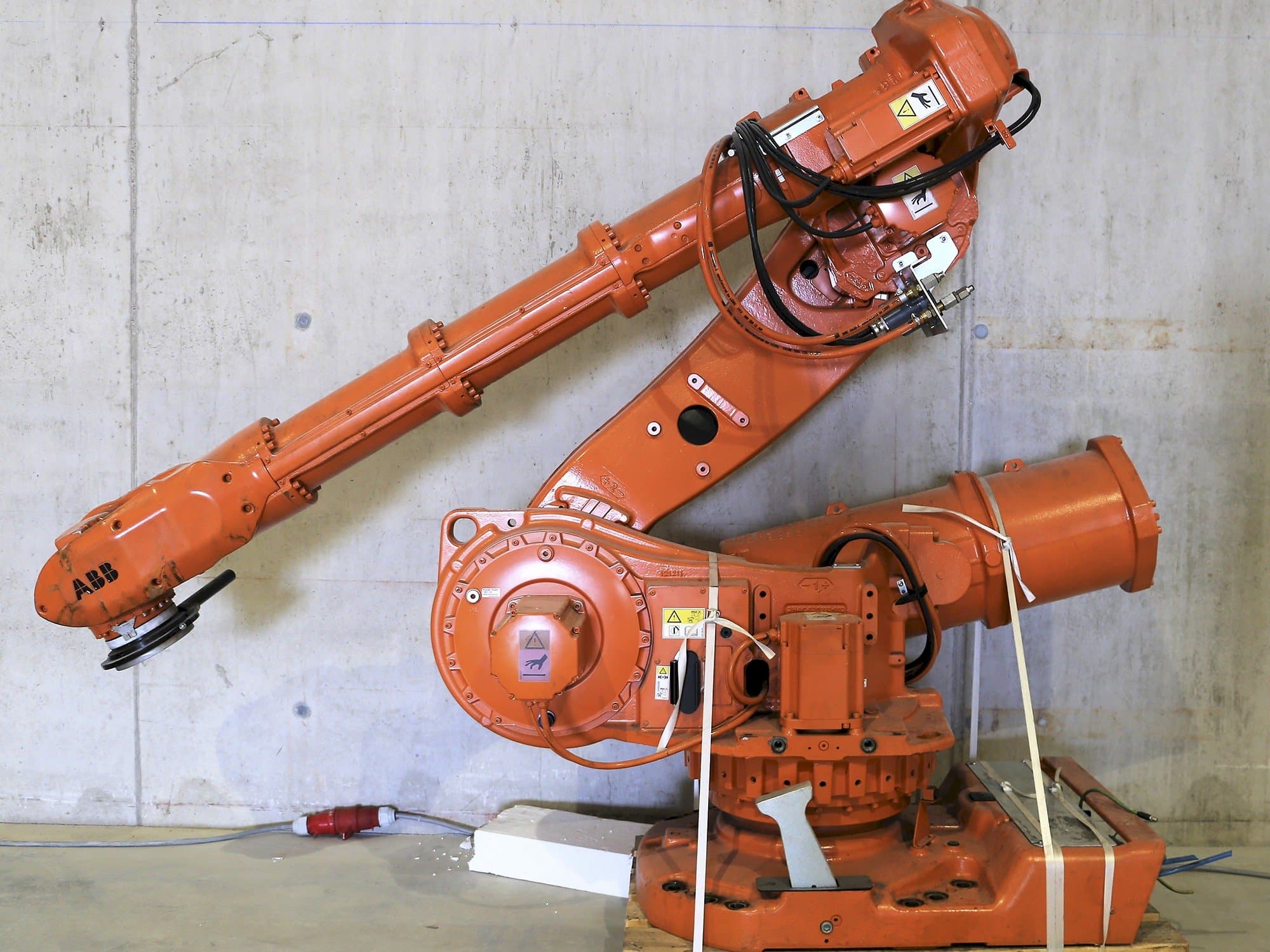 Makine  ABB - Önden görünüm 6650