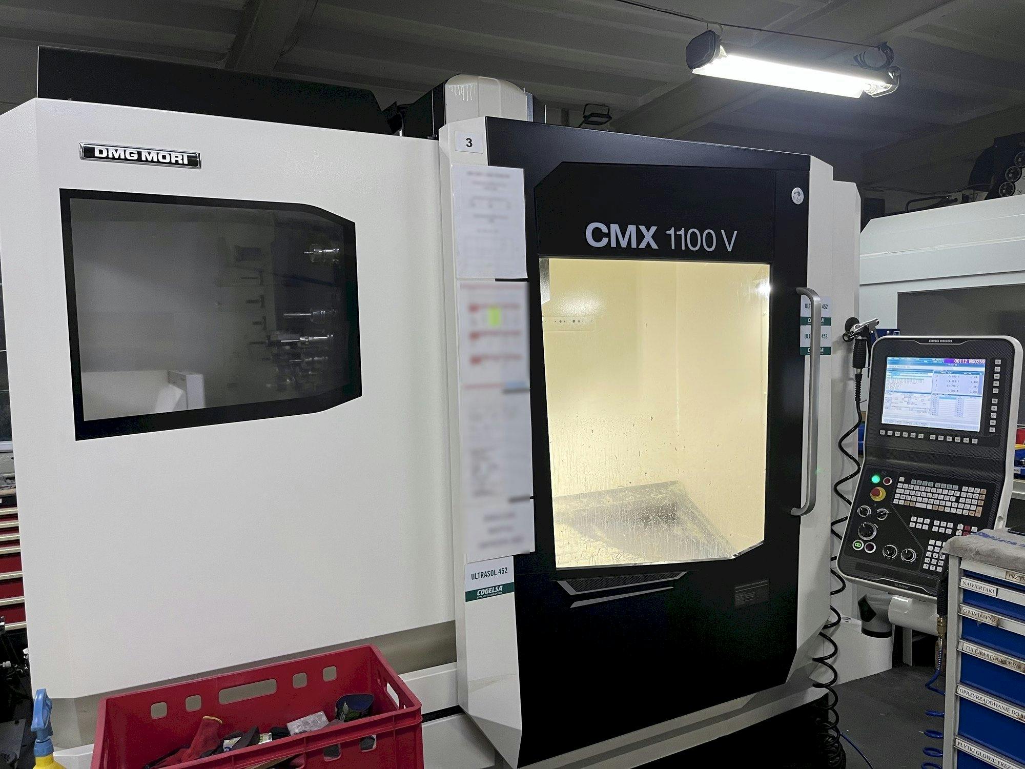 Makine  DMG MORI CMX 1100 V - Sol taraftaki görüntü