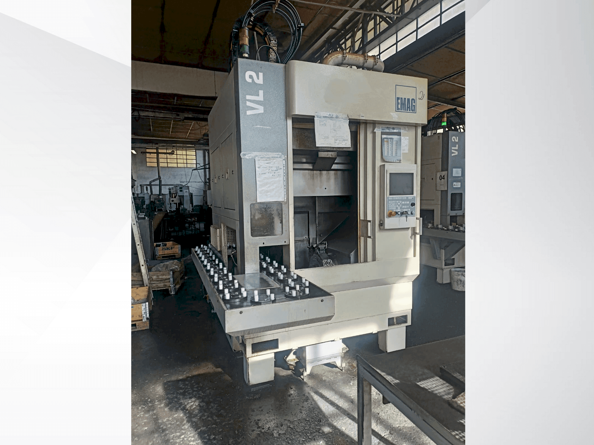 Makine  EMAG VL2 - Önden görünüm