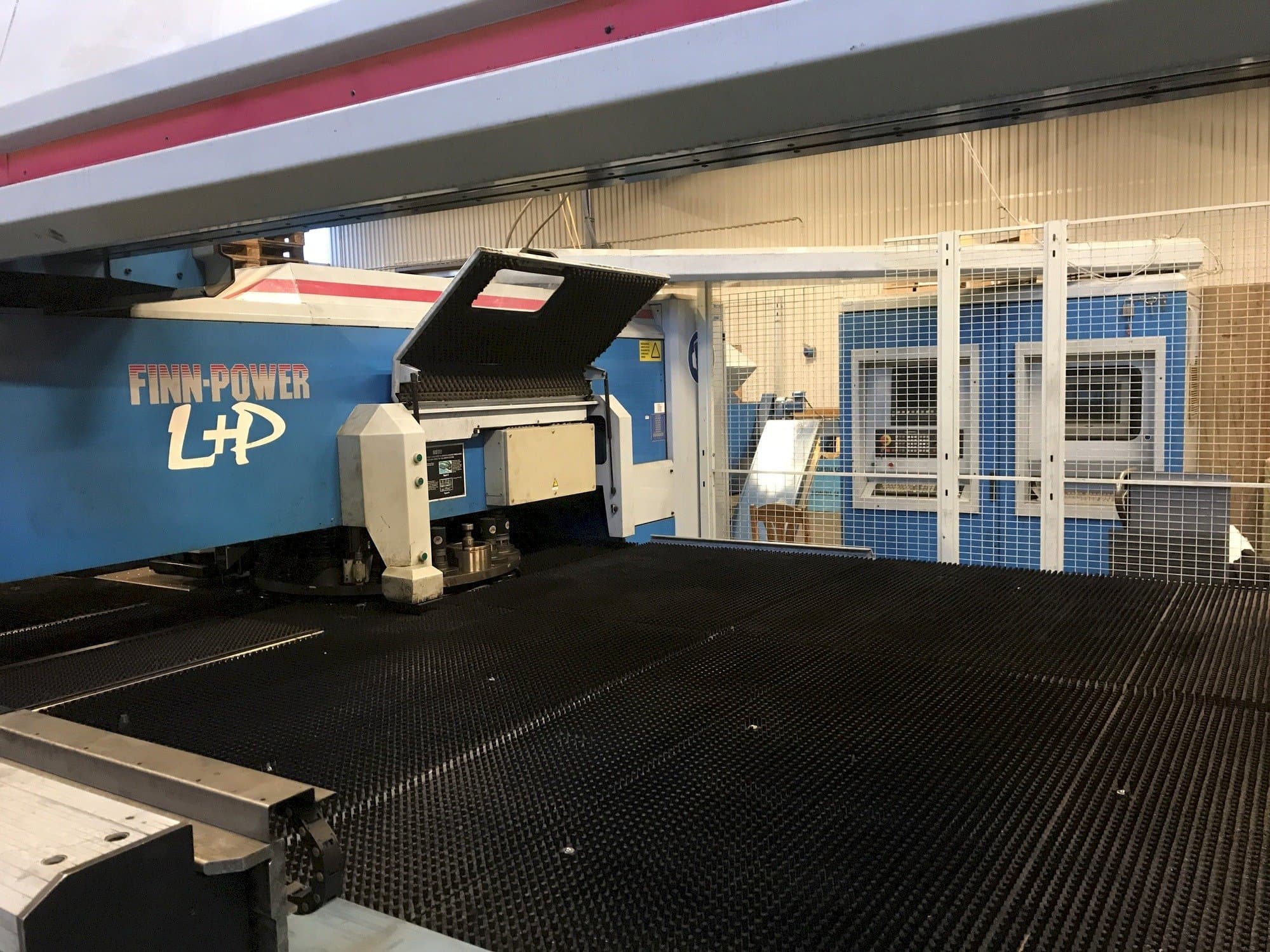 Makine Finn-Power LP6 - Önden görünüm