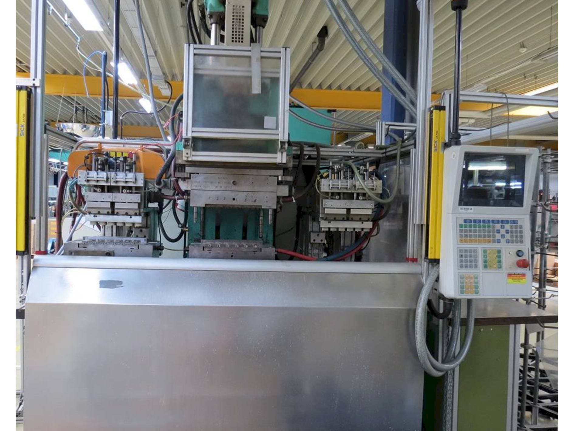 Makine  Arburg Allrounder CENTEX 270 C 400-100 - Önden görünüm