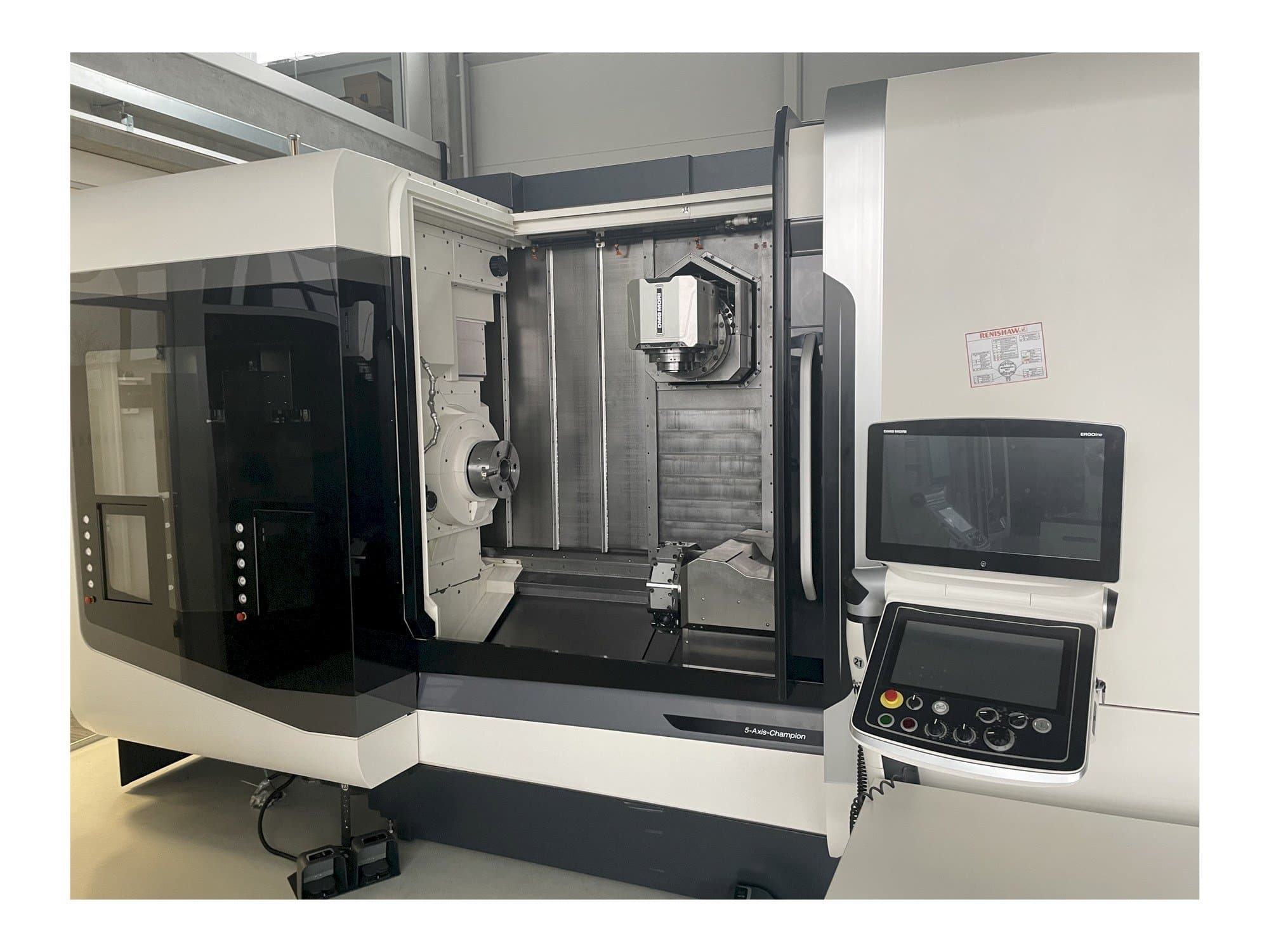 Makine  DMG MORI NTX 2500/1500 - Önden görünüm