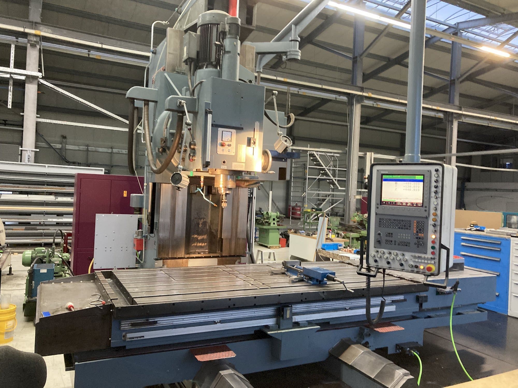 Makine Droop & Rein FS 130 SKE - Önden görünüm