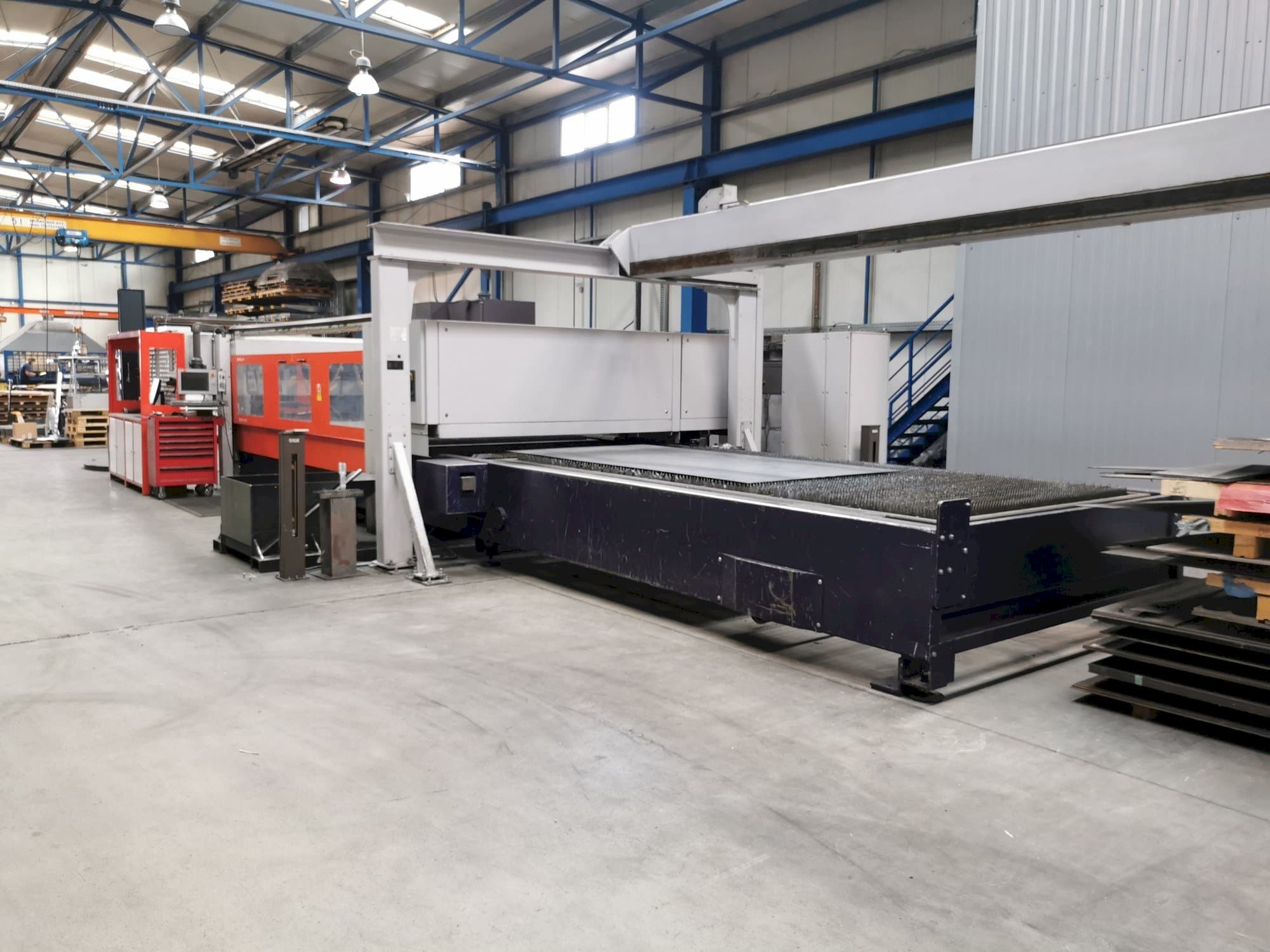 Makine Bystronic Bystar 4020 - Önden görünüm