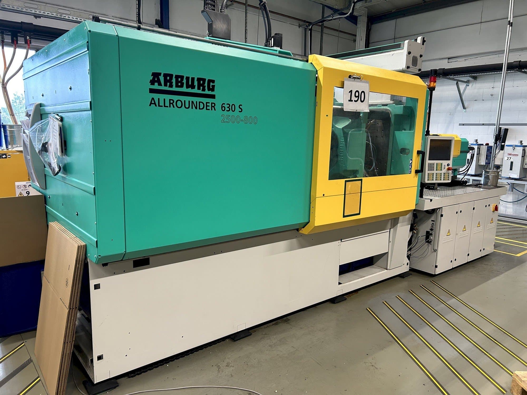 Makine  Arburg Allrounder 630S 2500-800 (2016) - Önden görünüm