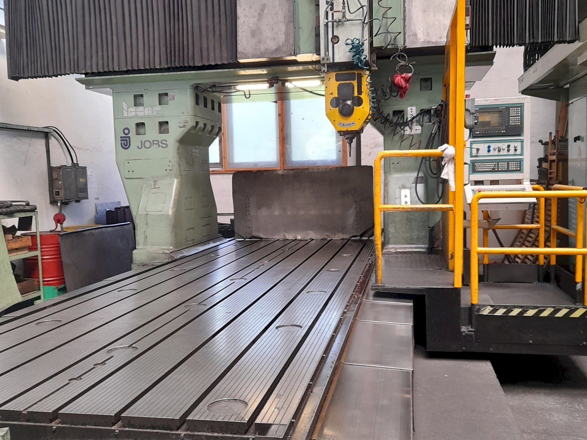 Makine JOBS JoMach 243 - Önden görünüm