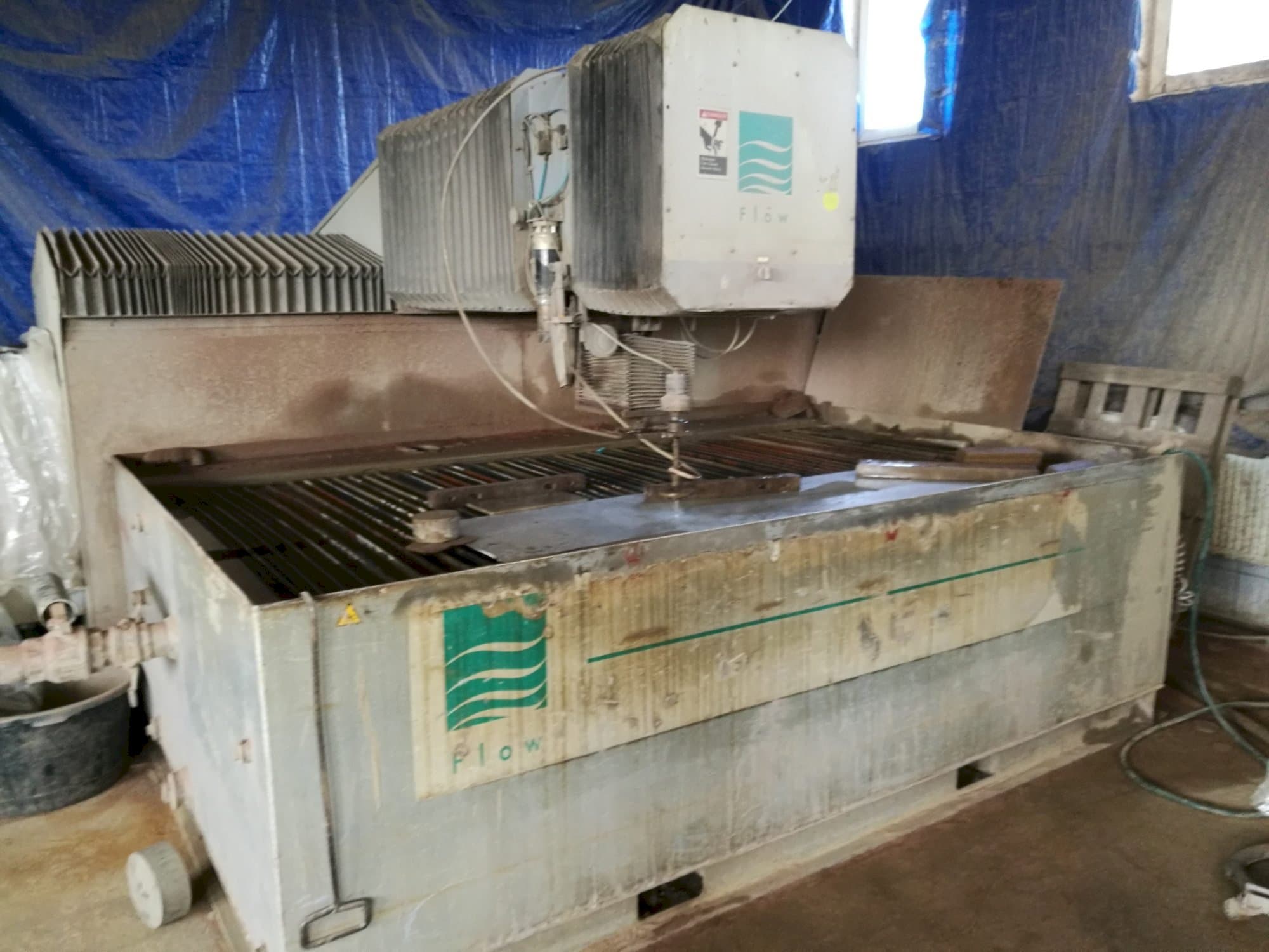 Makine Flow IFB 2412 - Önden görünüm