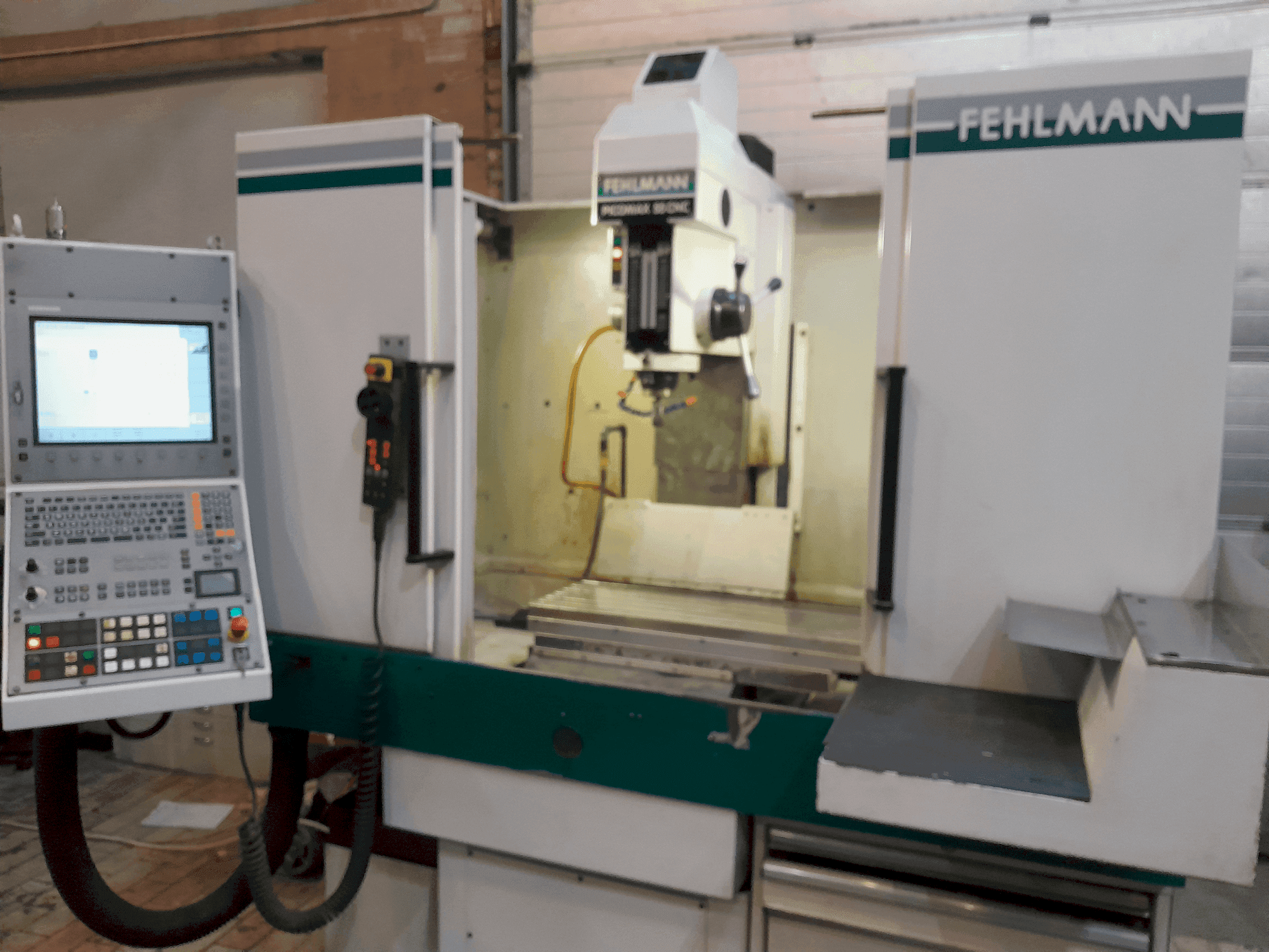 Makine FEHLMANN PICOMAX 55 CNC 2/3 - Önden görünüm
