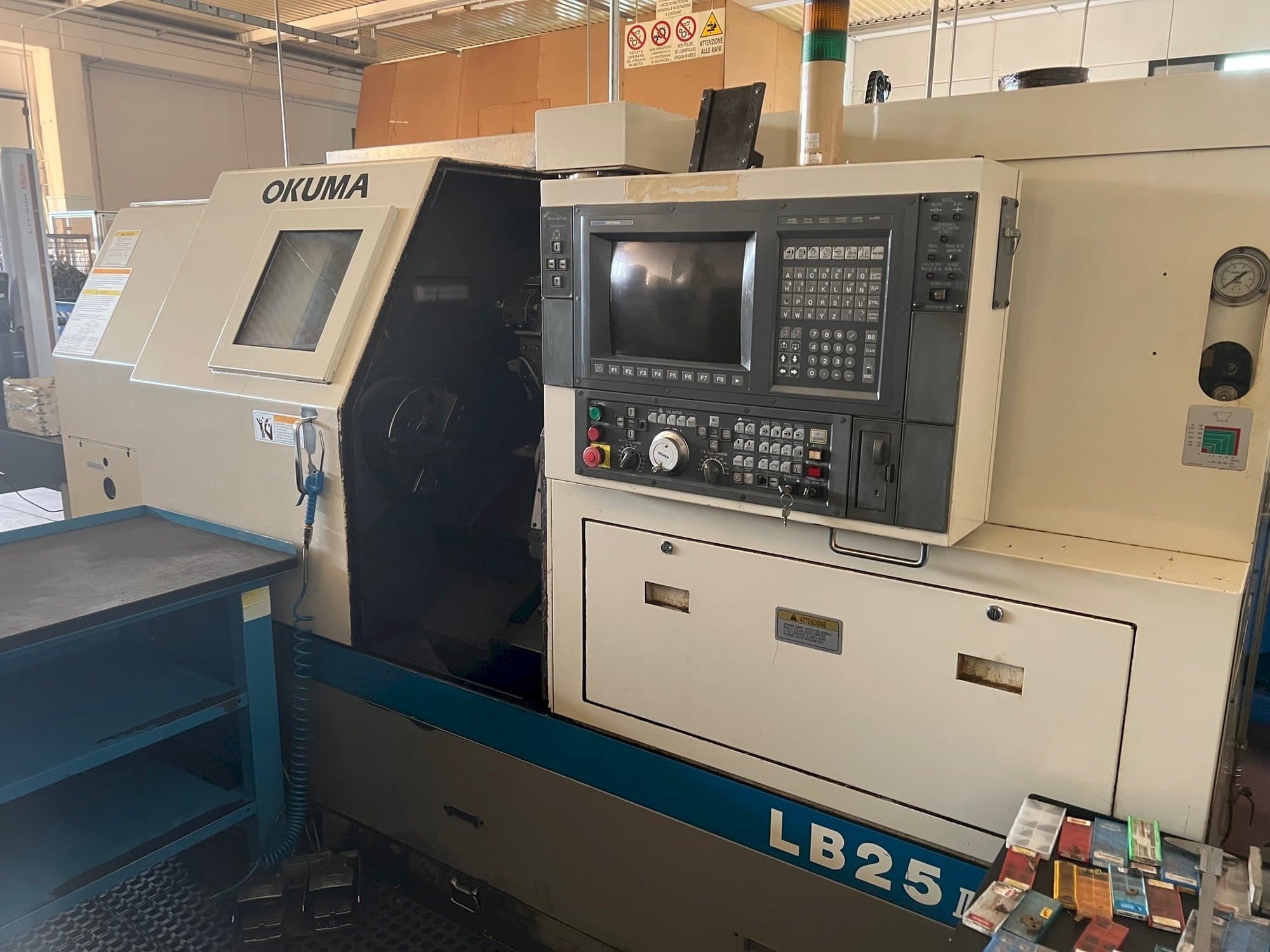 Makine Okuma LB 25 II - Önden görünüm