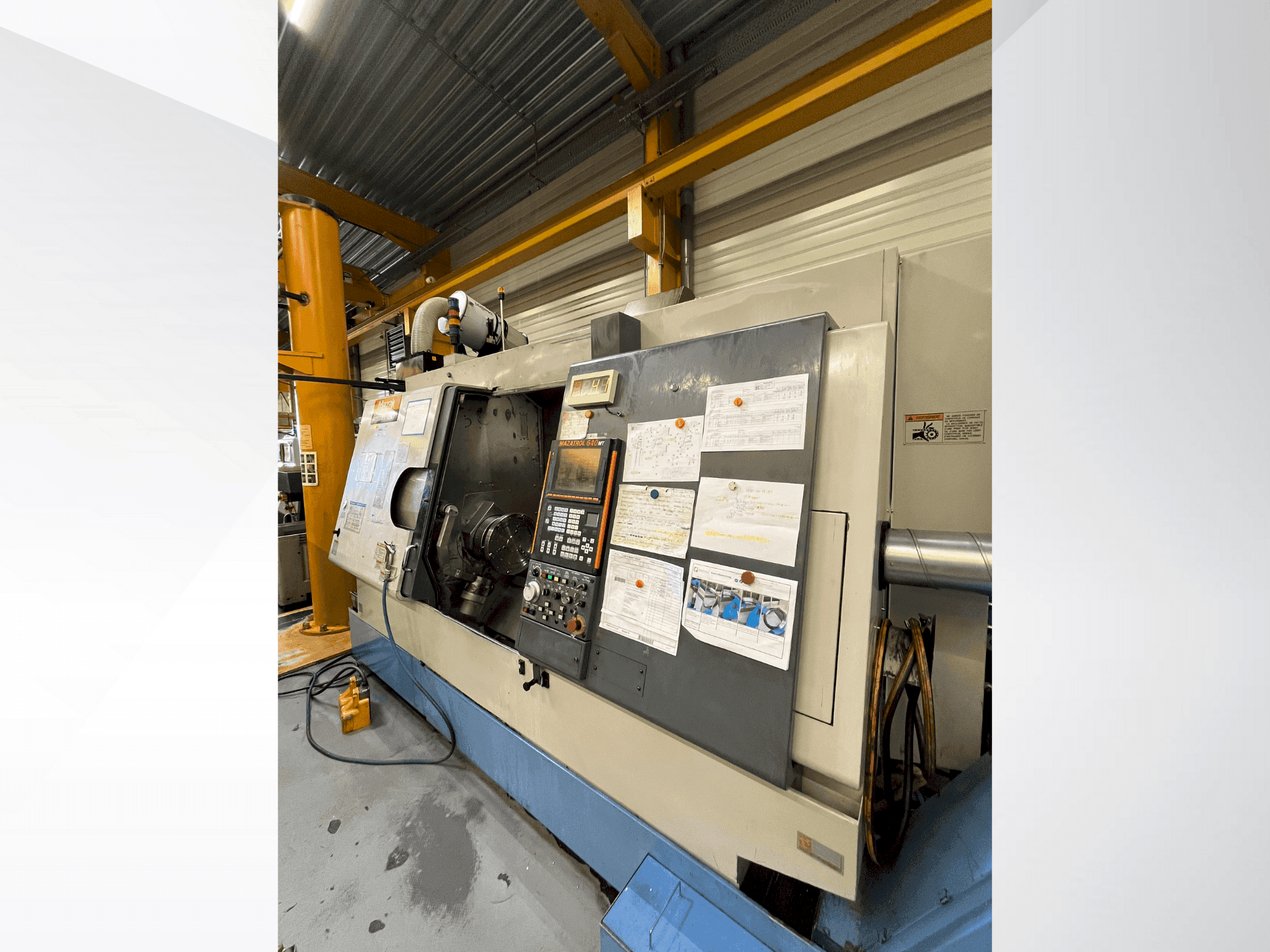 Makine  Mazak Integrex 400Y - Önden görünüm