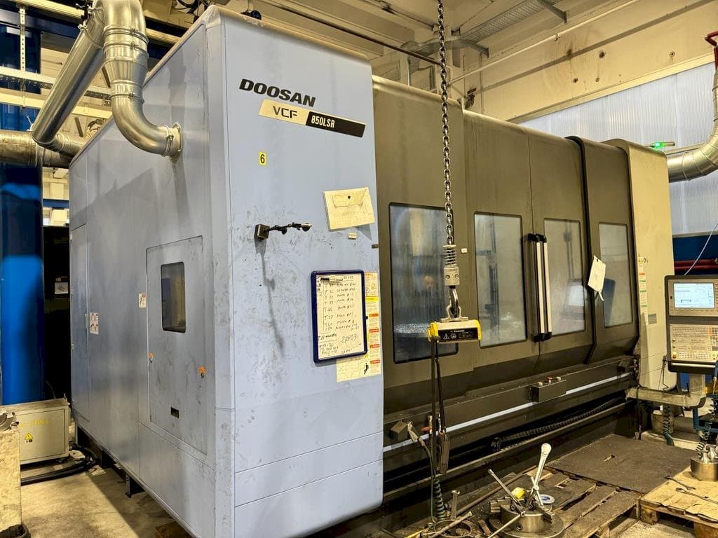 Makine DOOSAN VCF 850 LSR - Önden görünüm