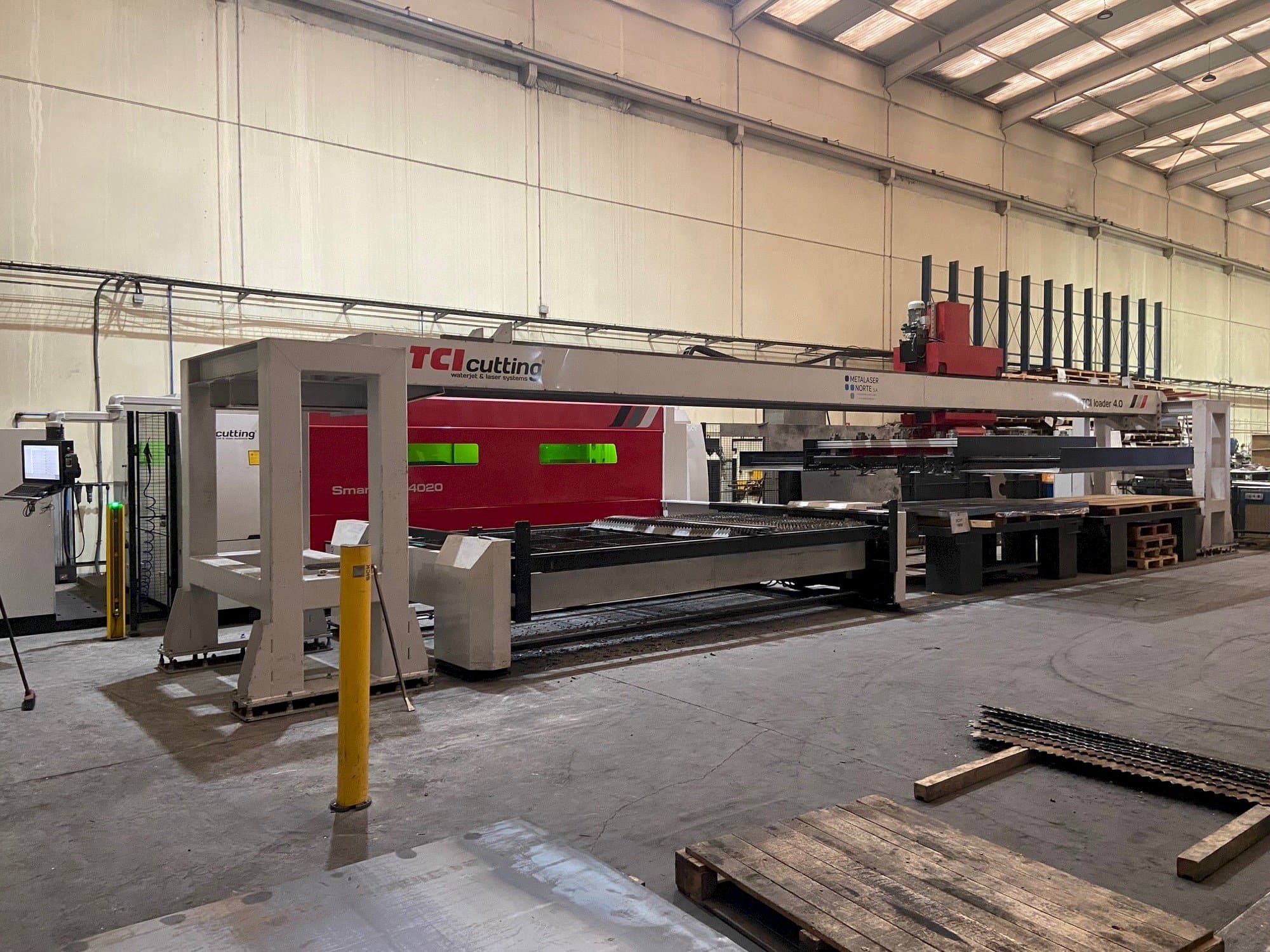 Makine TCI Smartline Fiber 4020 - Önden görünüm