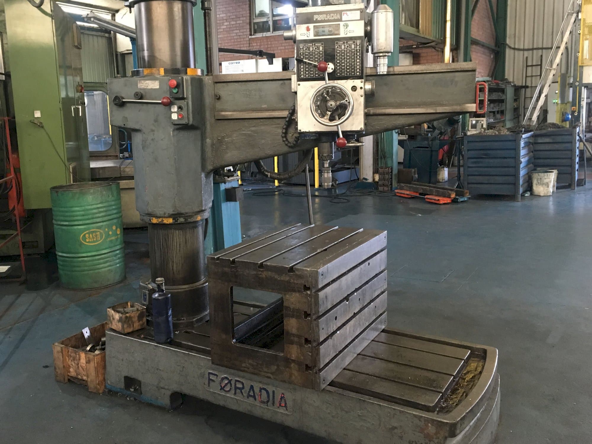 Makine FORADIA - Sol görünüm GR 50/1200