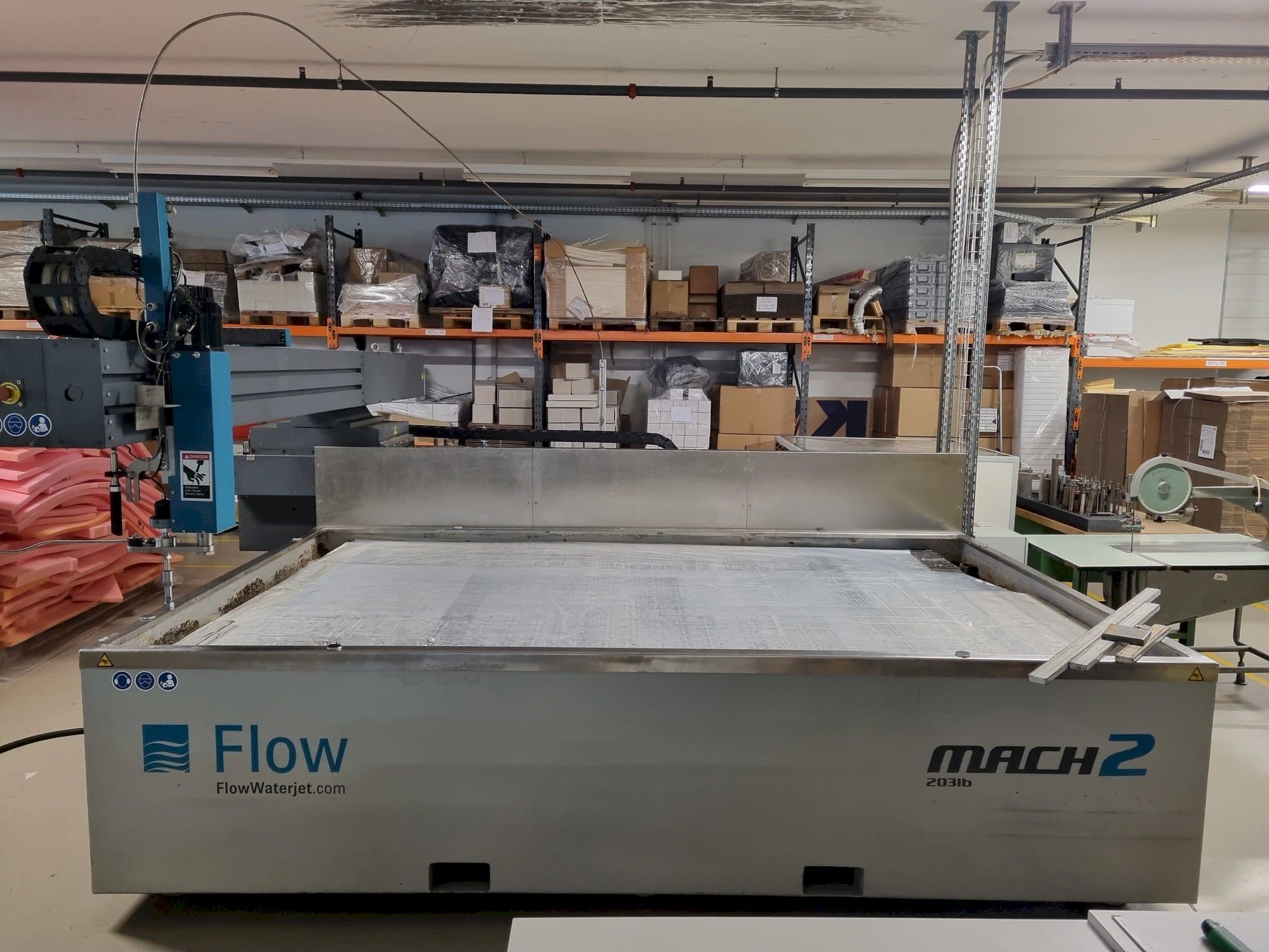 Makine Flow M2 3120 B - Önden görünüm