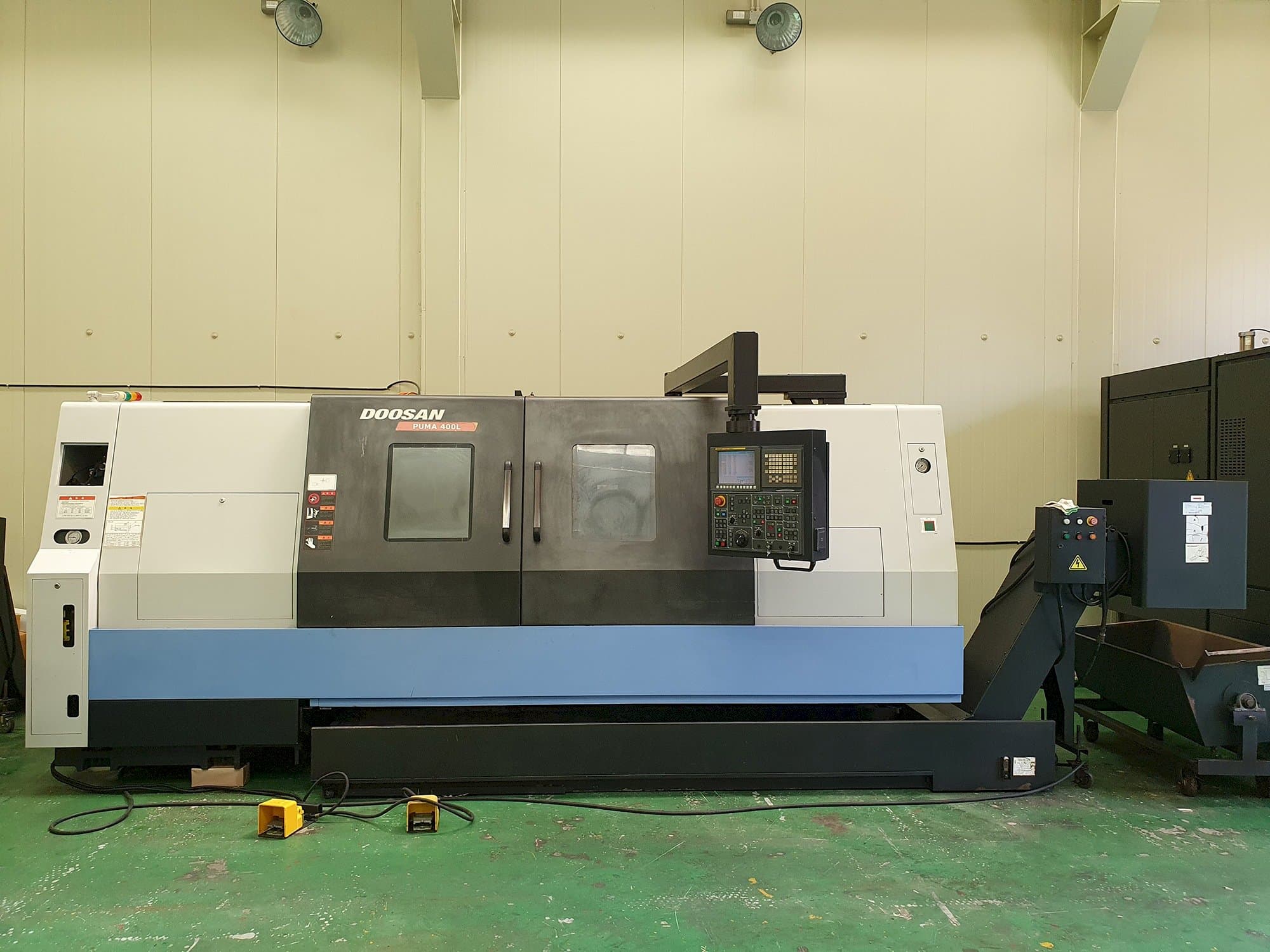 Makine Doosan PUMA 400LB - Önden görünüm