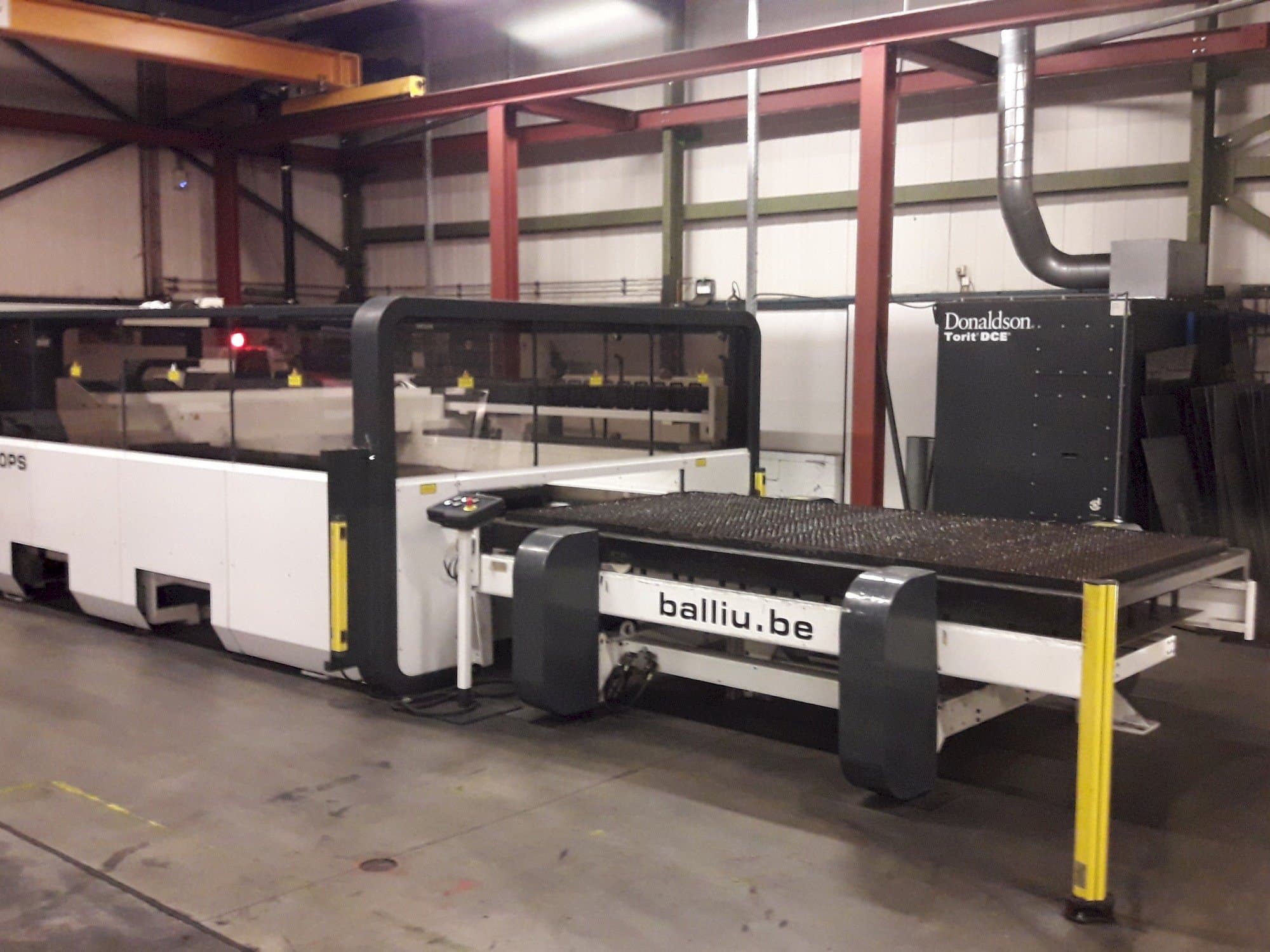 Makine Balliu LD1500PS - Önden görünüm