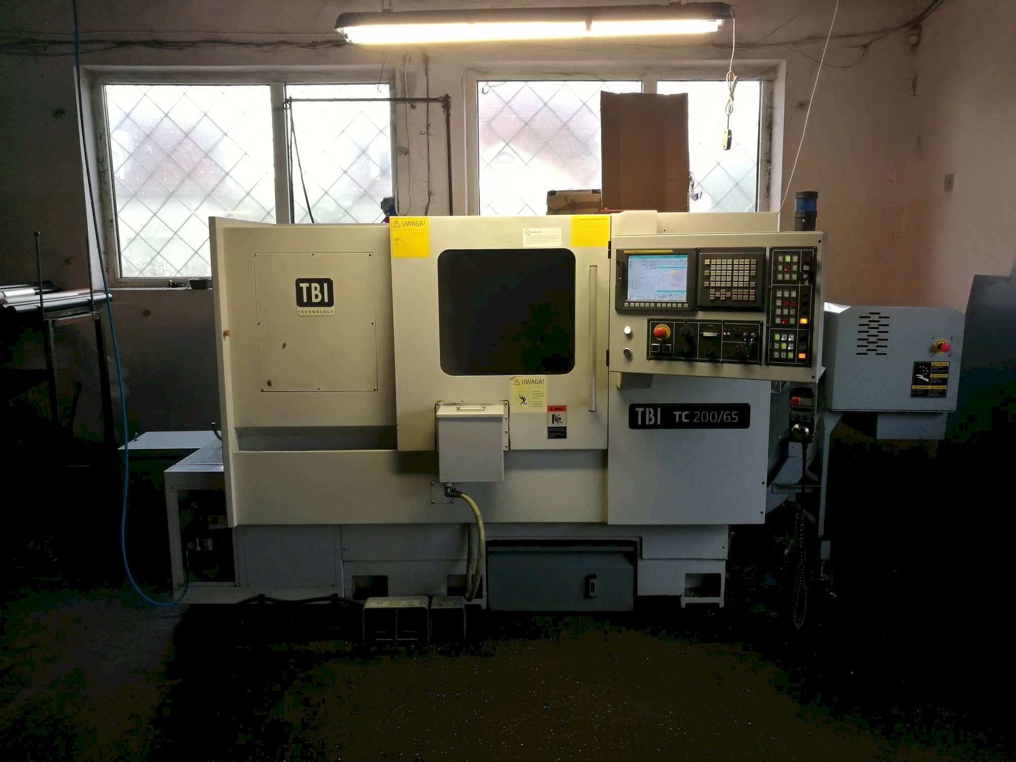 Makine TBI TC 200-65MC - Önden görünüm