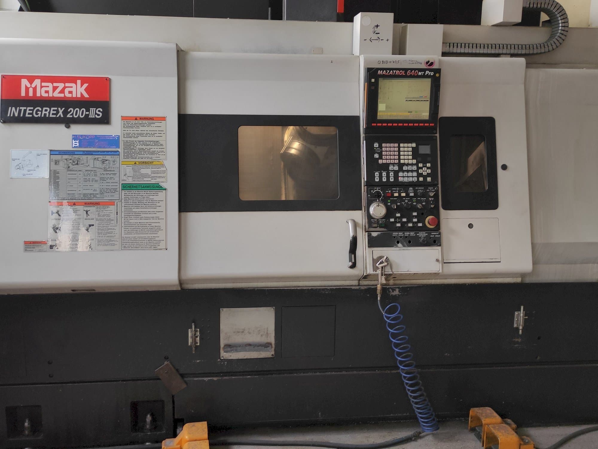 Makine Mazak Integrex 200-III S - Önden görünüm