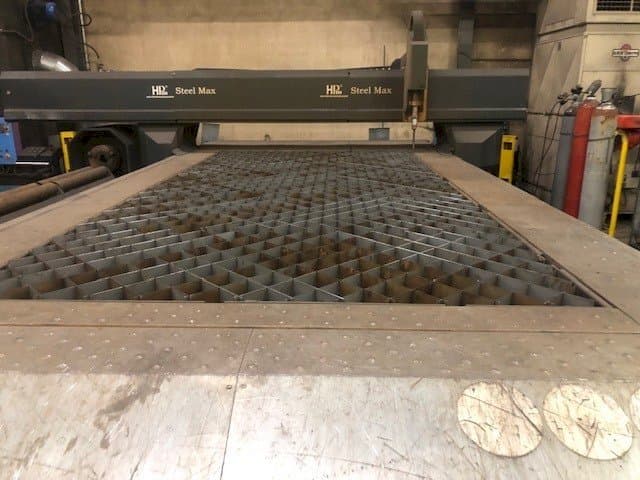 Makine Hypertherm HPm Steel Max HPR130 - Önden görünüm