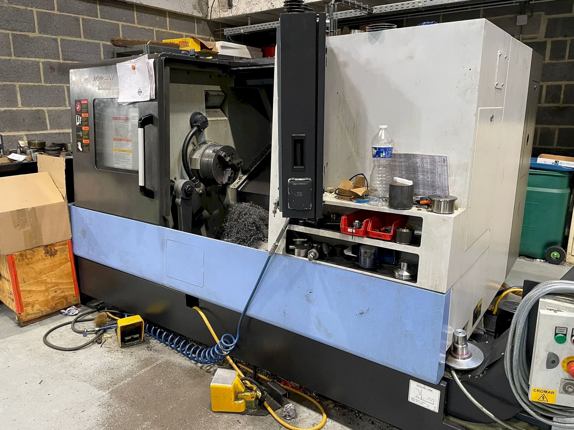 Makine Doosan LYNX 300 - Önden görünüm