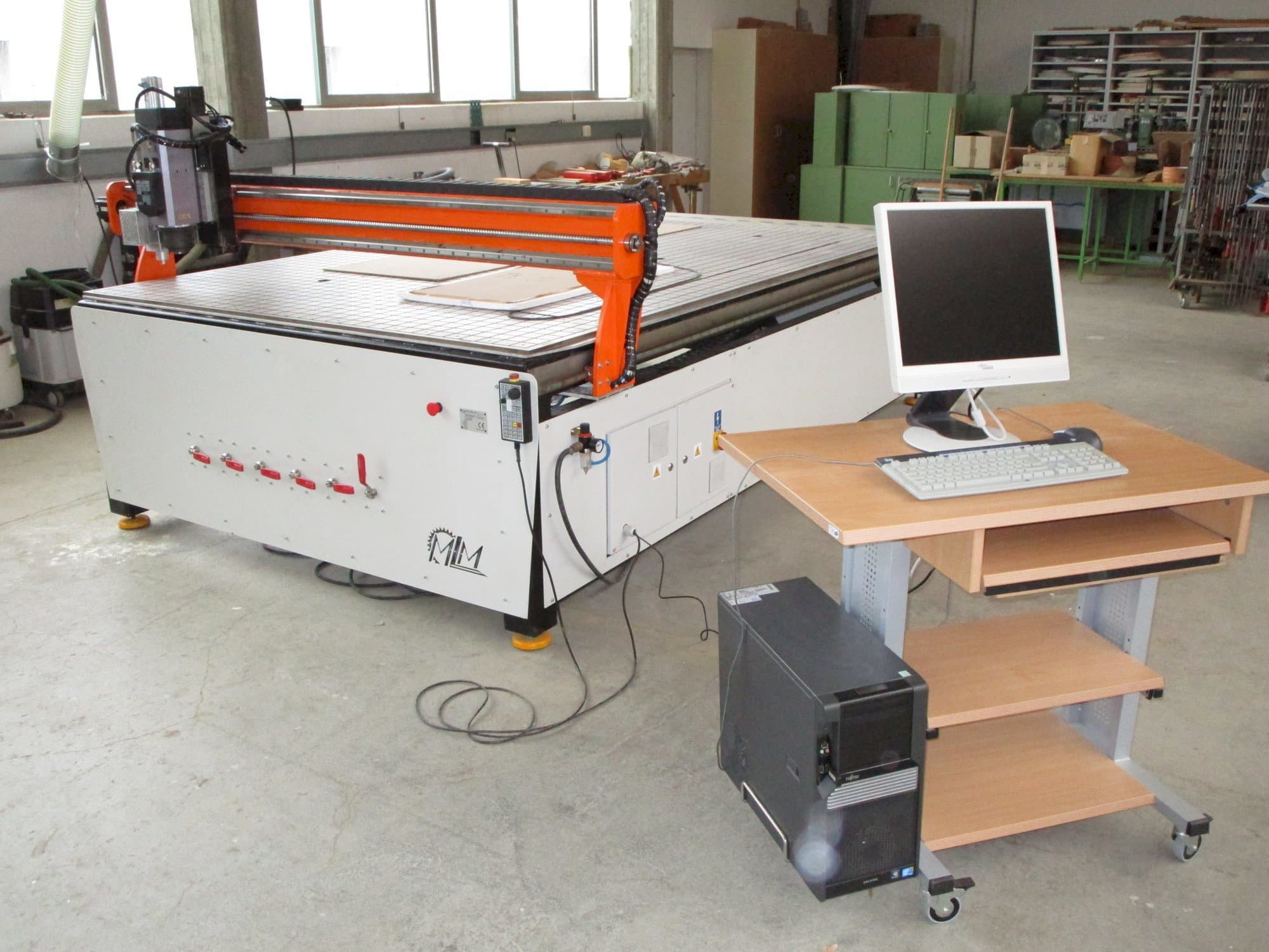 Makine MLM Ploter CNC - Önden görünüm
