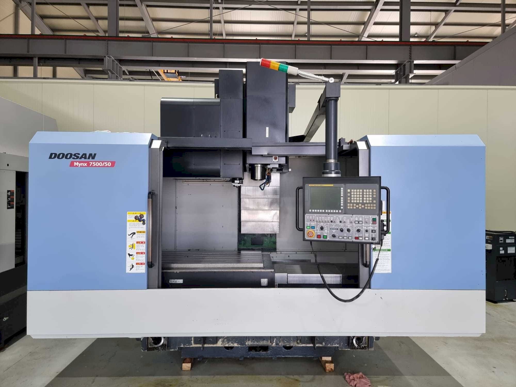 Makine Doosan Mynx 7500/50 - Önden görünüm