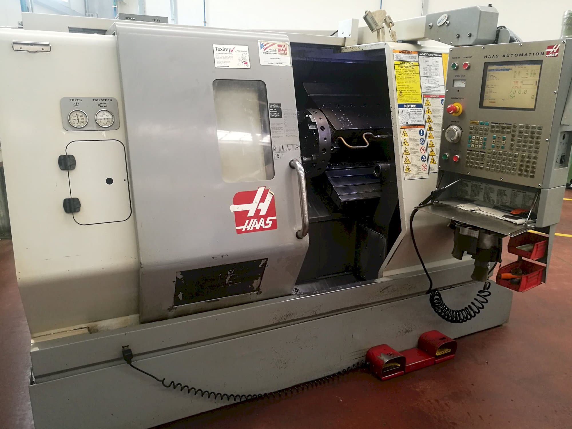 Makine HAAS SL-20THE - Önden görünüm