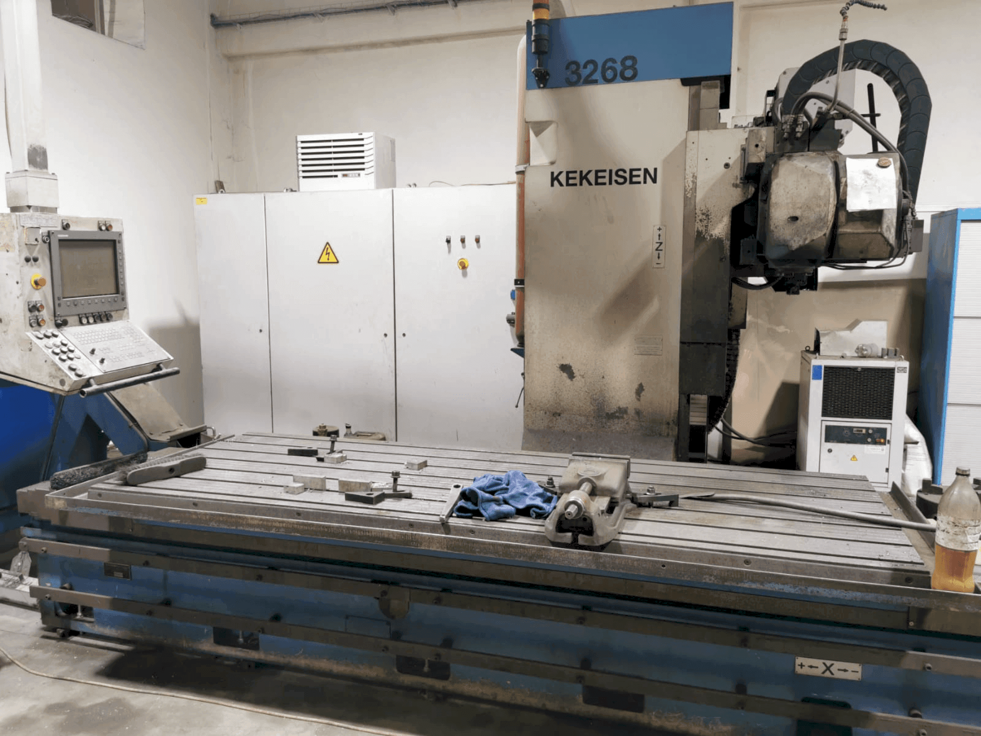 Makine  Kekeisen  KEKEISEN UBF 2500 - Önden görünüm