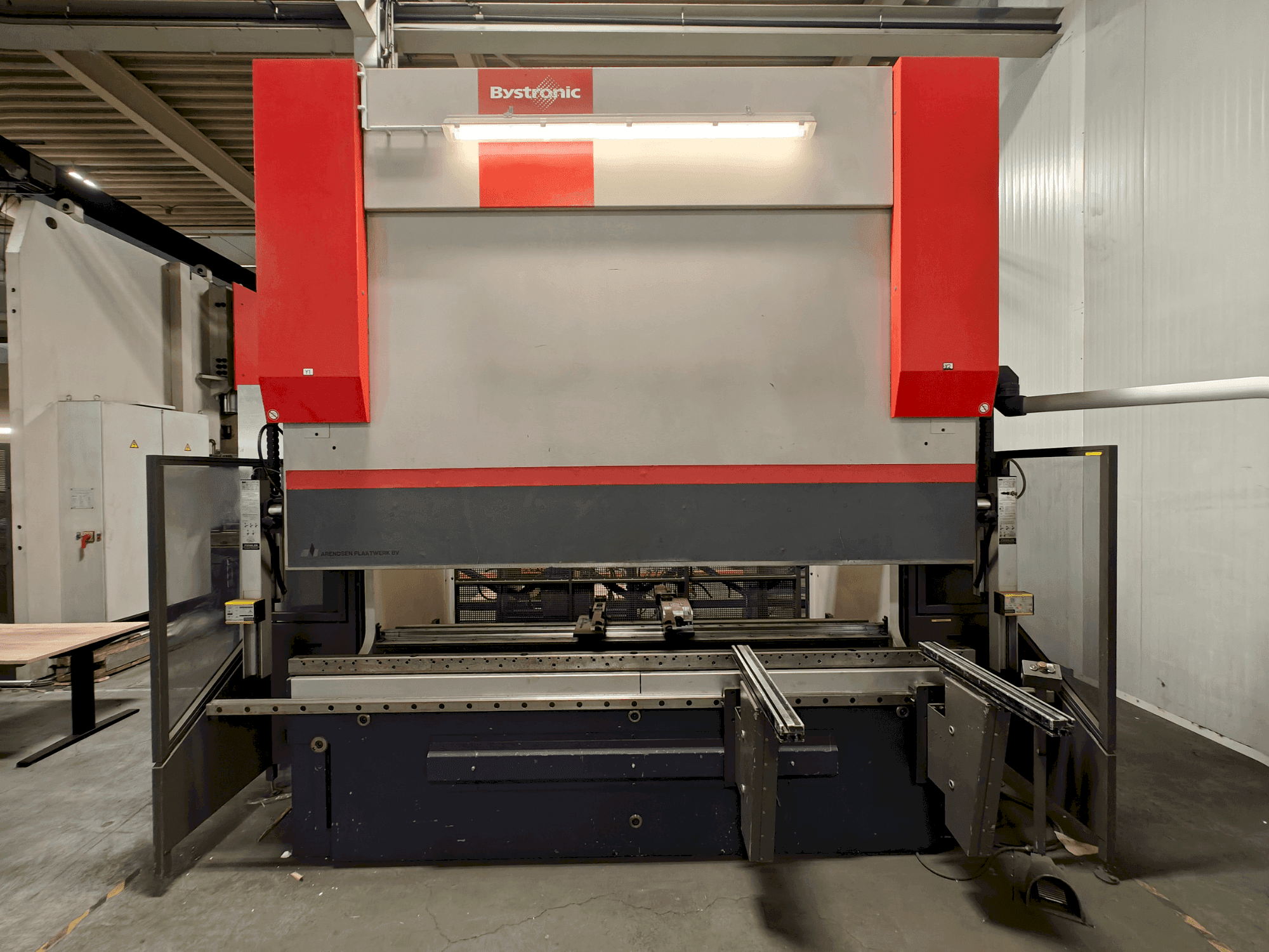 Makine Bystronic Xpert100x3100 - Önden görünüm