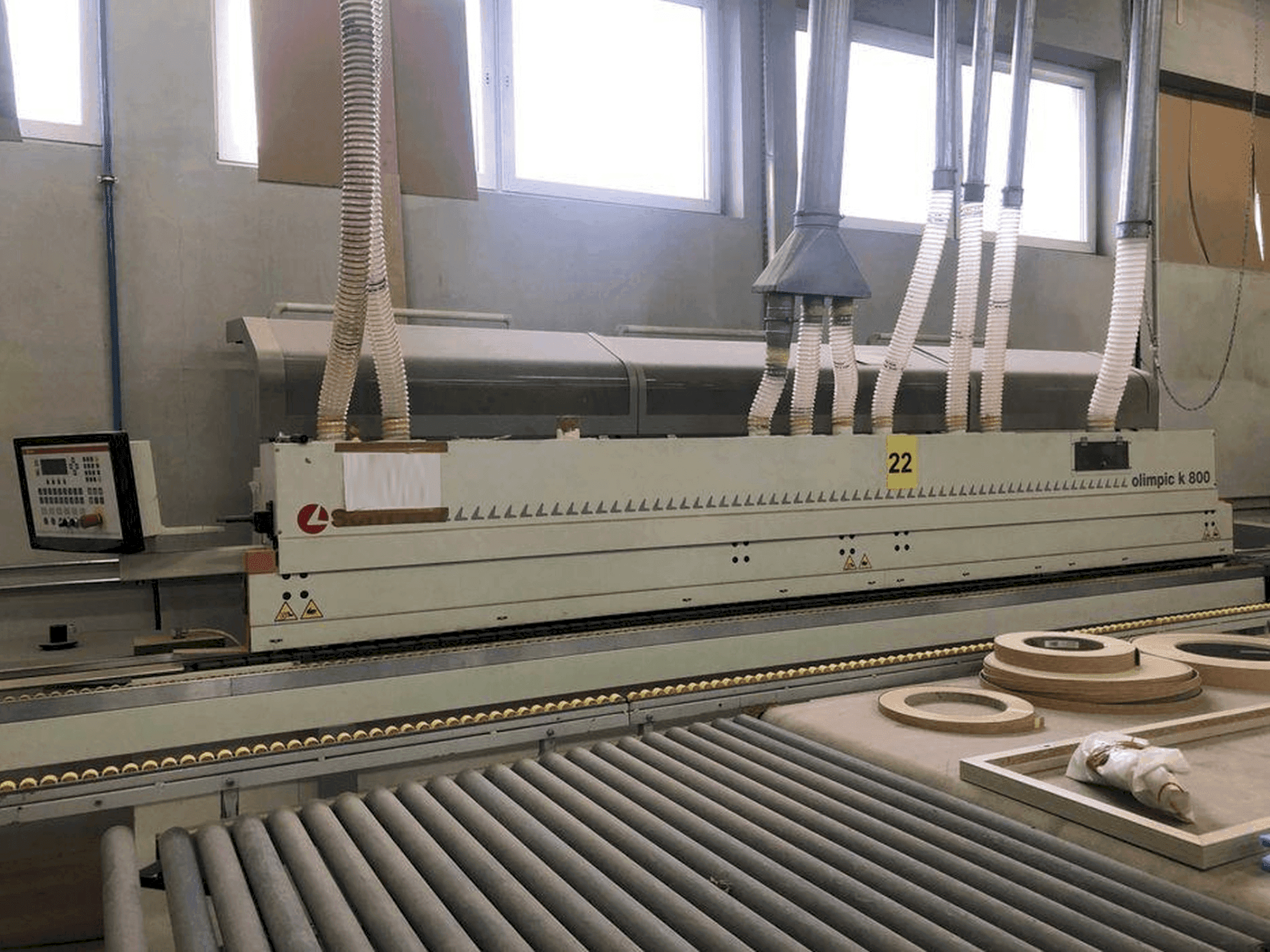 Makine  SCM Olimpic K800 - Önden görünüm