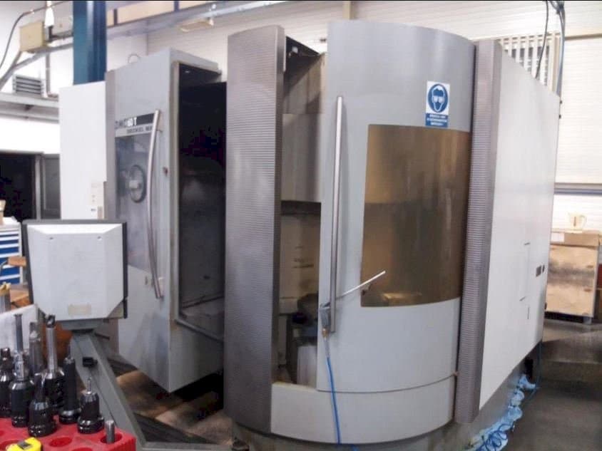 Makine DECKEL MAHO DMC 60T - Önden görünüm
