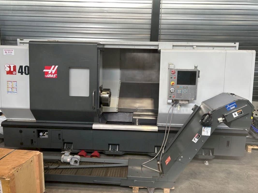 Makine HAAS ST-40 - Önden görünüm