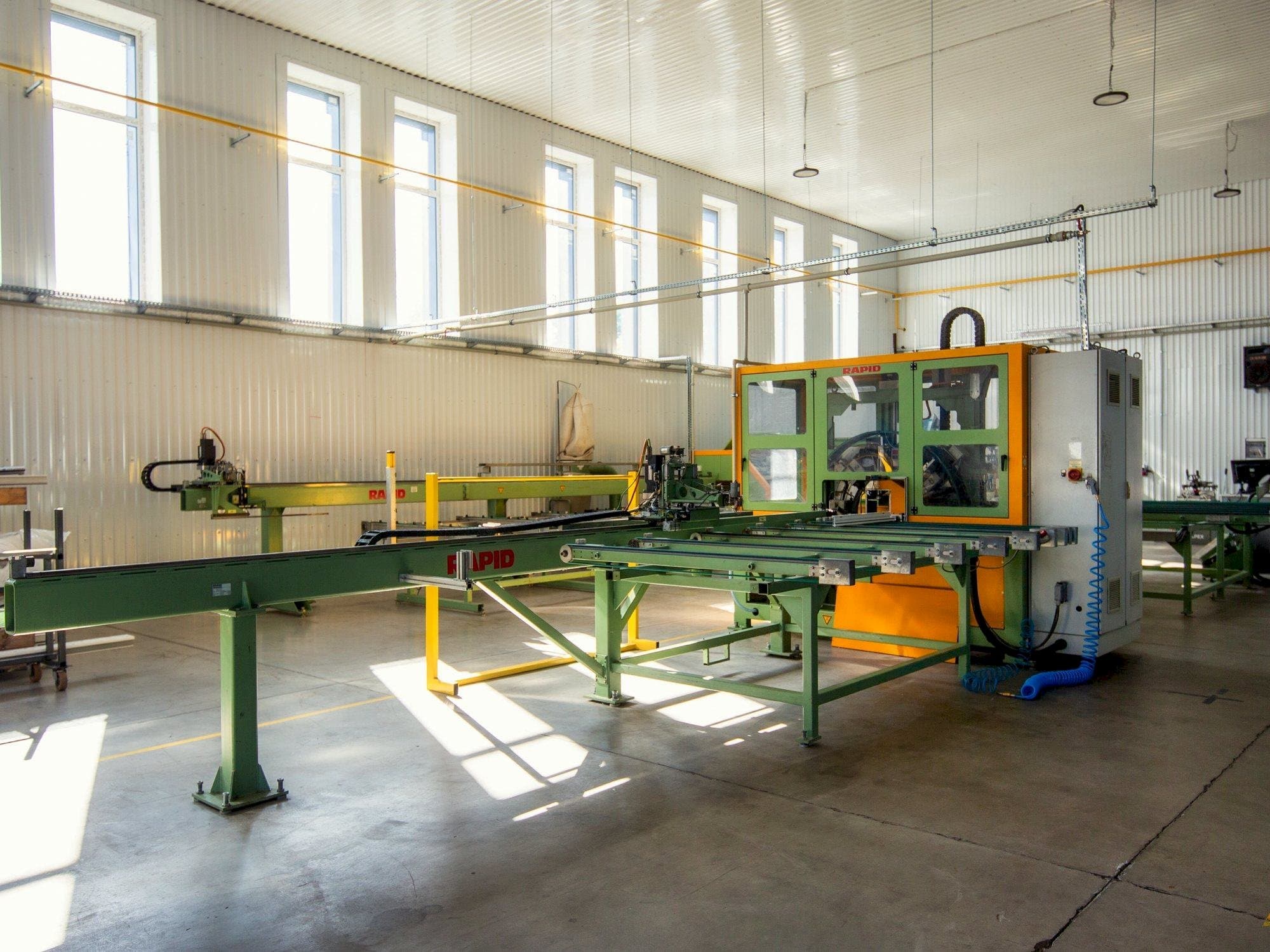 Makine  RAPID MFC EVOLUTION II - Önden görünüm