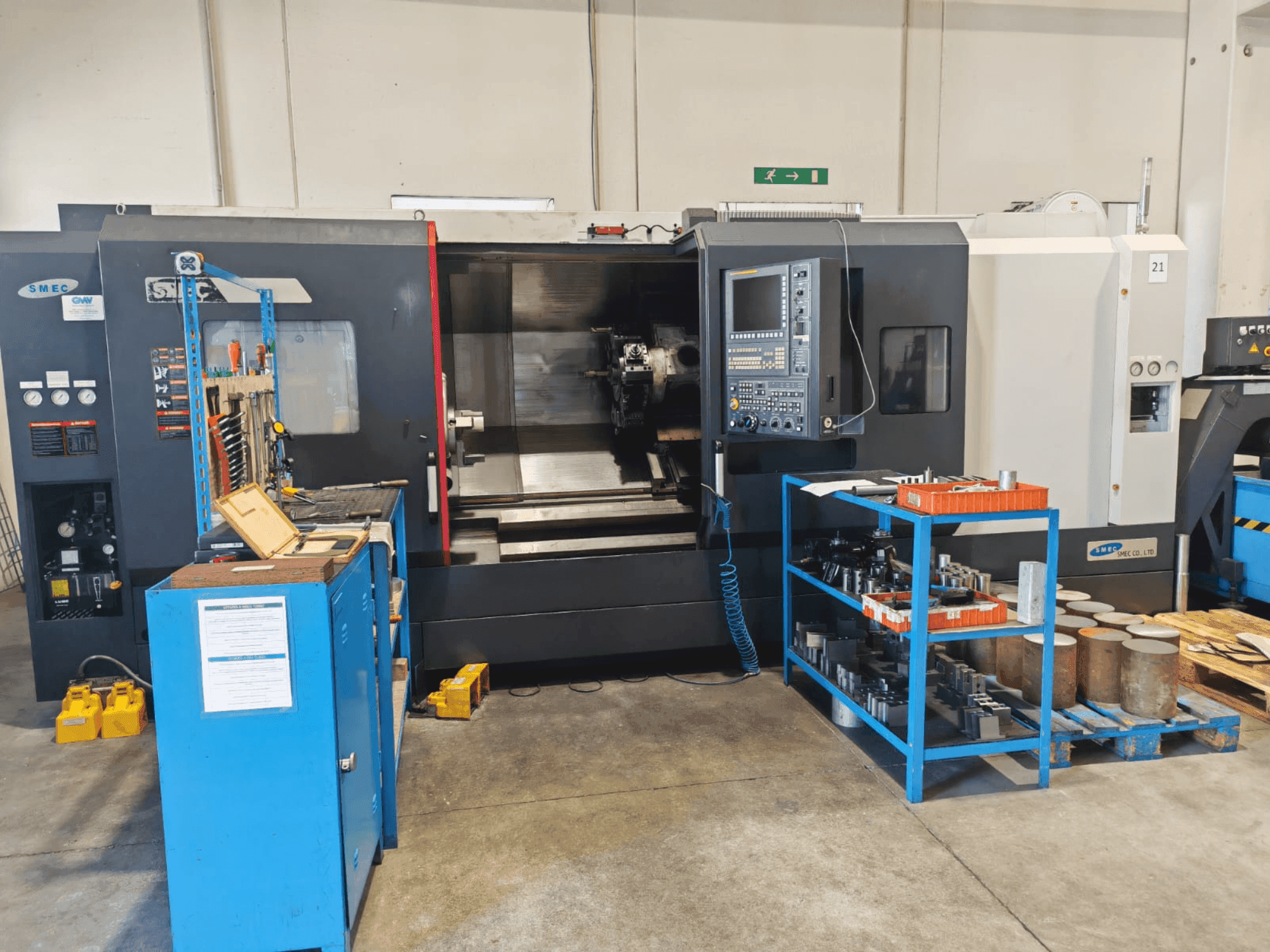 Makine SMEC Samsung 3500 XLY - Önden görünüm