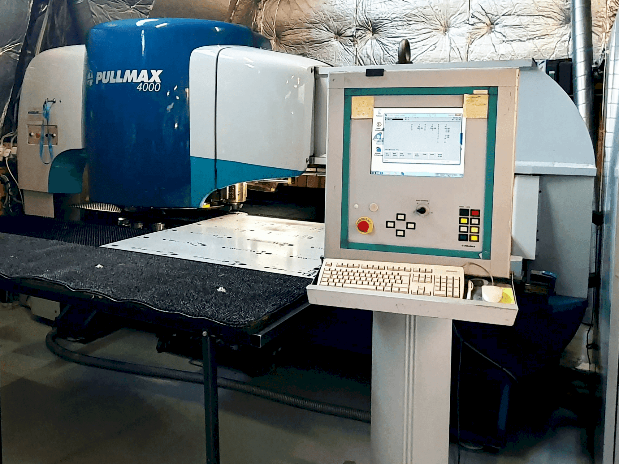 Makine  Pullmax 4000 - Önden görünüm