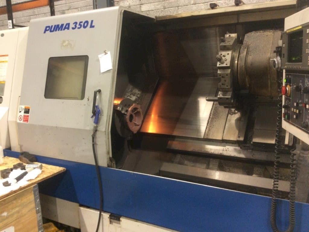 Makine DAEWOO Puma 350LB - Önden görünüm