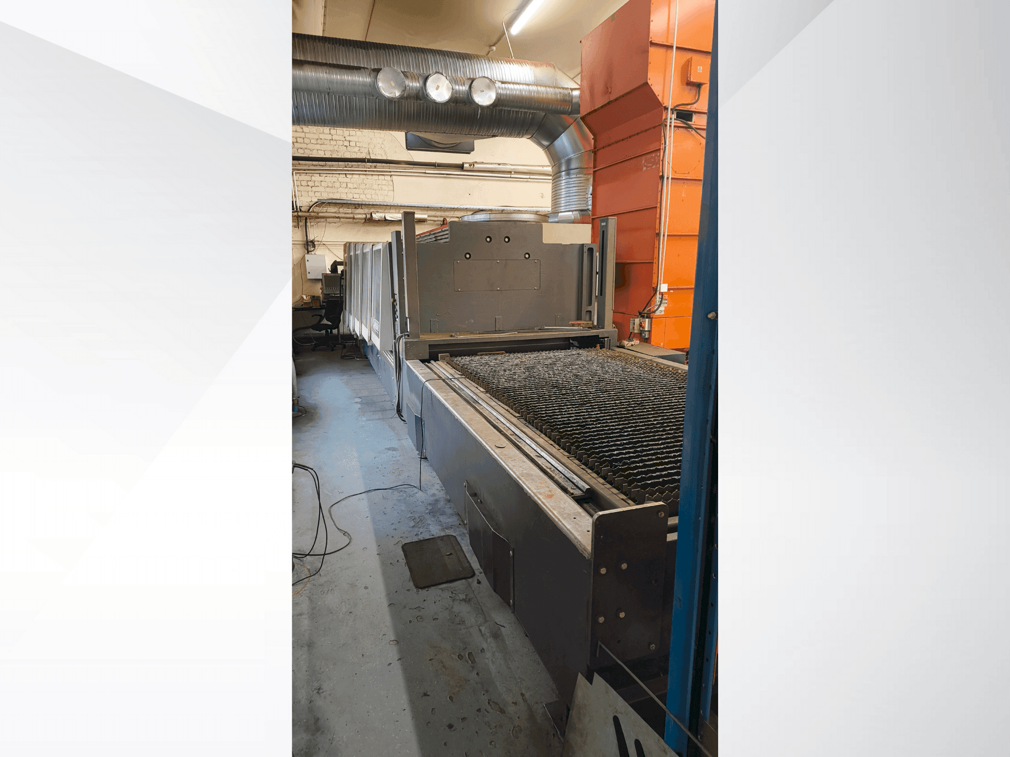 Makine Bystronic BySpeed 3015 - Önden görünüm