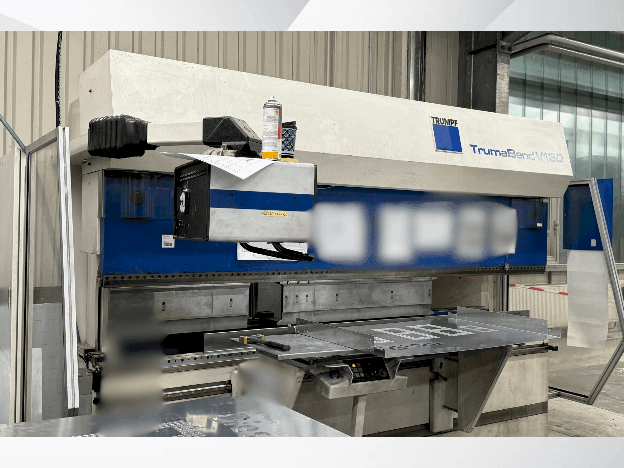 Makine TRUMPF TrumaBend V130 - Önden görünüm