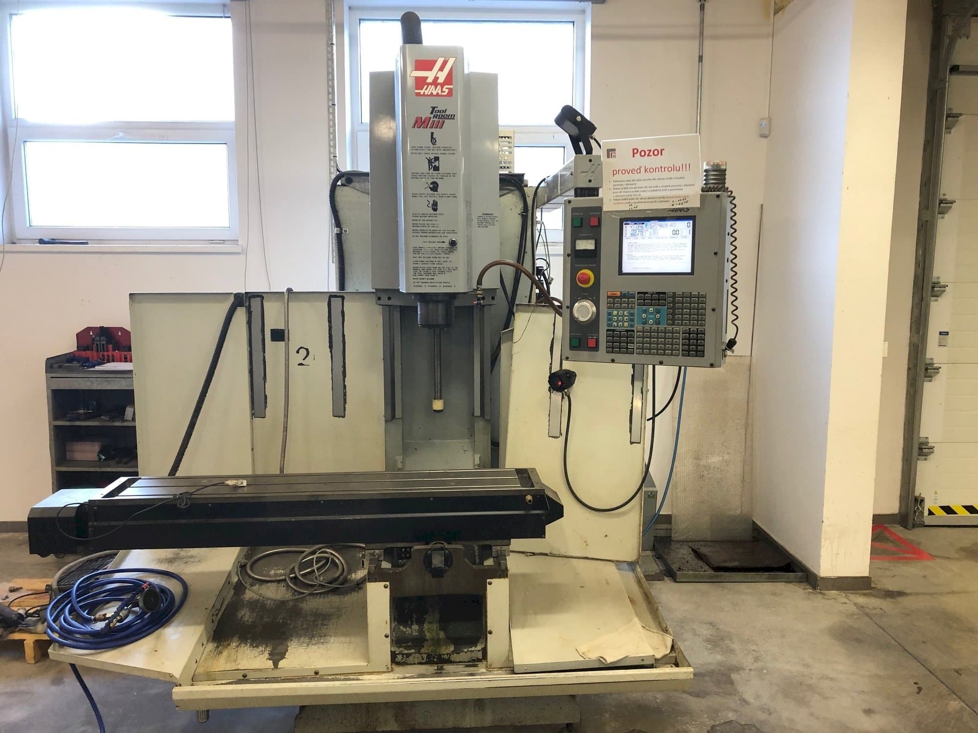 Makine HAAS TM-2HE - Önden görünüm