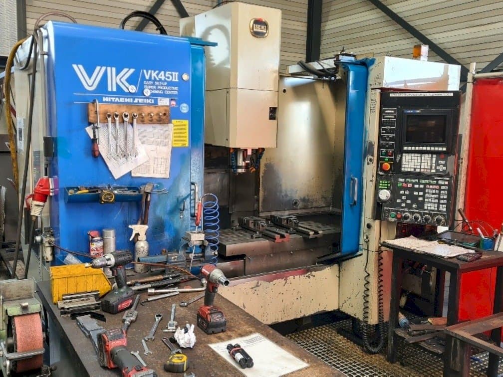 Makine HITACHI SEIKI VK45II - Önden görünüm