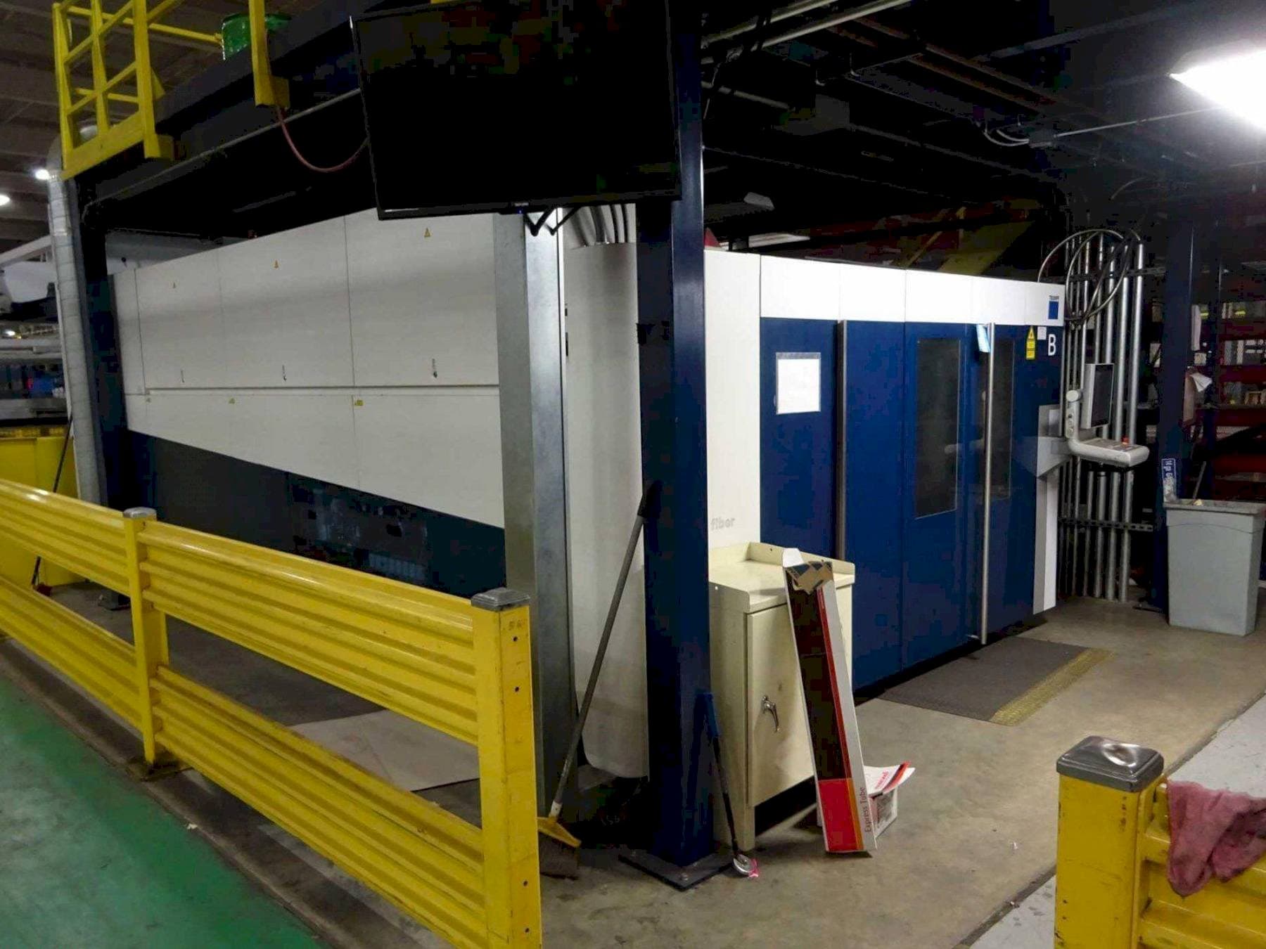 Makine Trumpf TruLaser 5040 Fiber - Önden görünüm