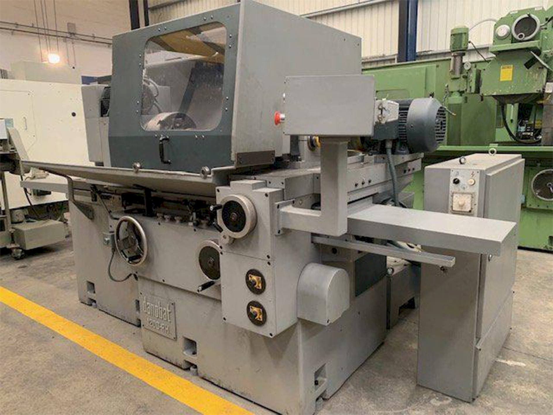 Makine DANOBAT 1200 RH - Önden görünüm
